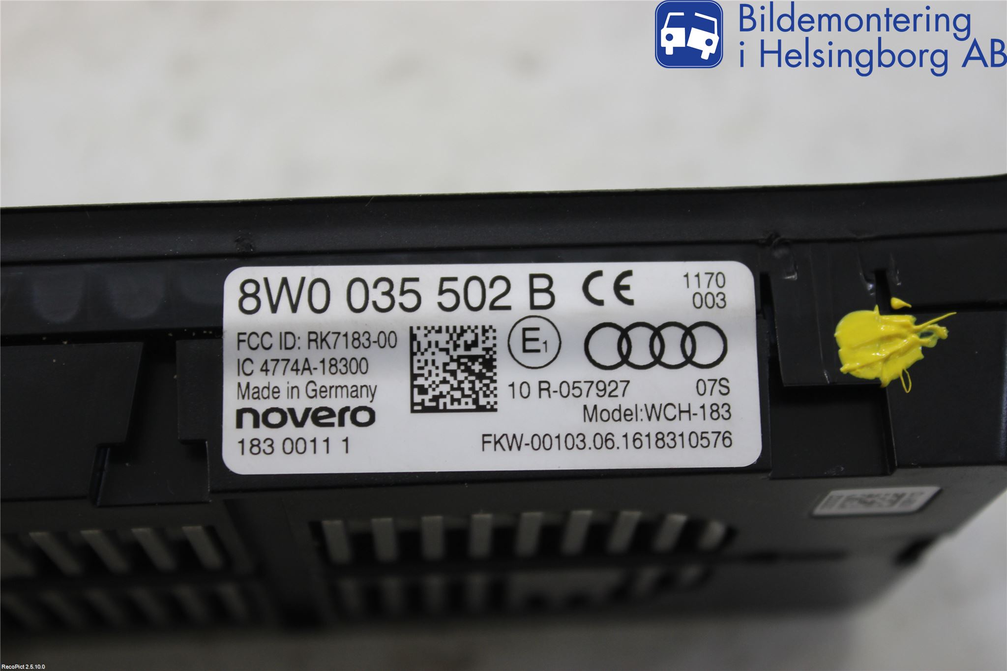 Audi A4/S4 B9 16-19 Antenn