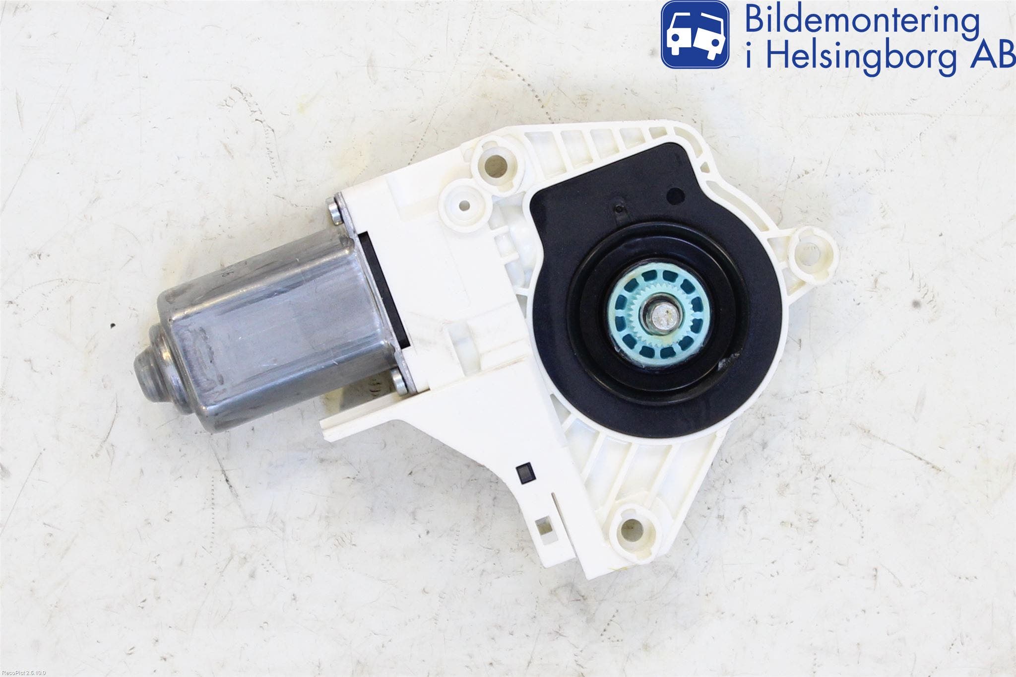 Audi Q3 8U 12-18 Fönsterhissmotor