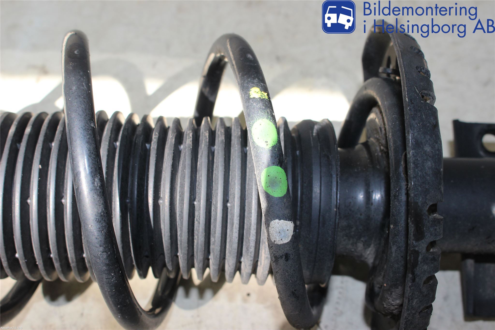 Skoda CITIGO / CITIGO E IV Fjäderben Fram Höger