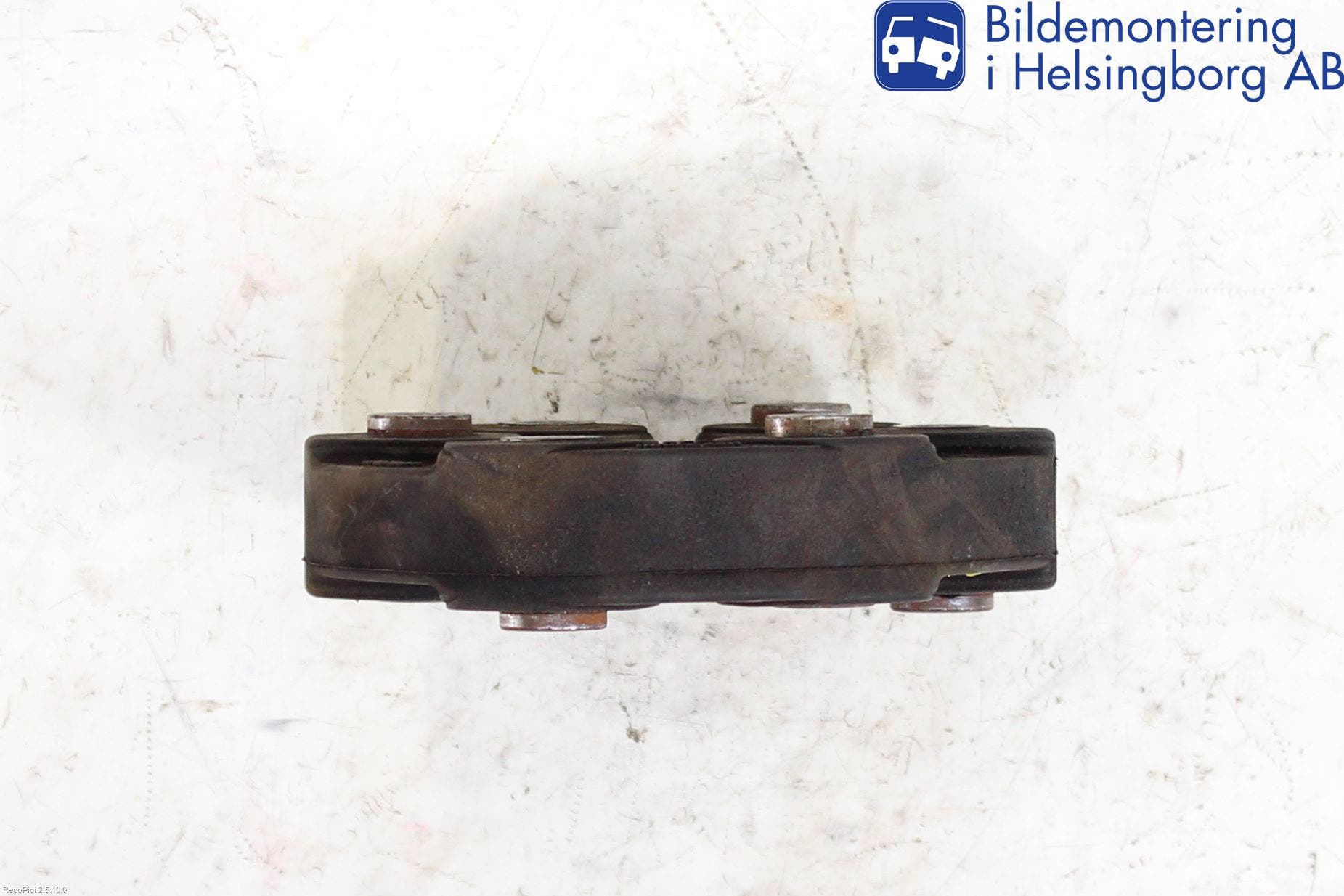 Mercedes-Benz MB CLA-KLASS (C117/X117) 13-19 Mellanaxel Gummiknut