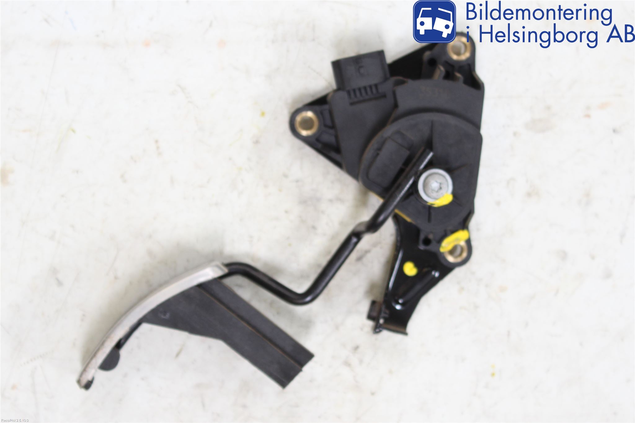 Nissan QASHQAI+2  10-14 Gaspedal