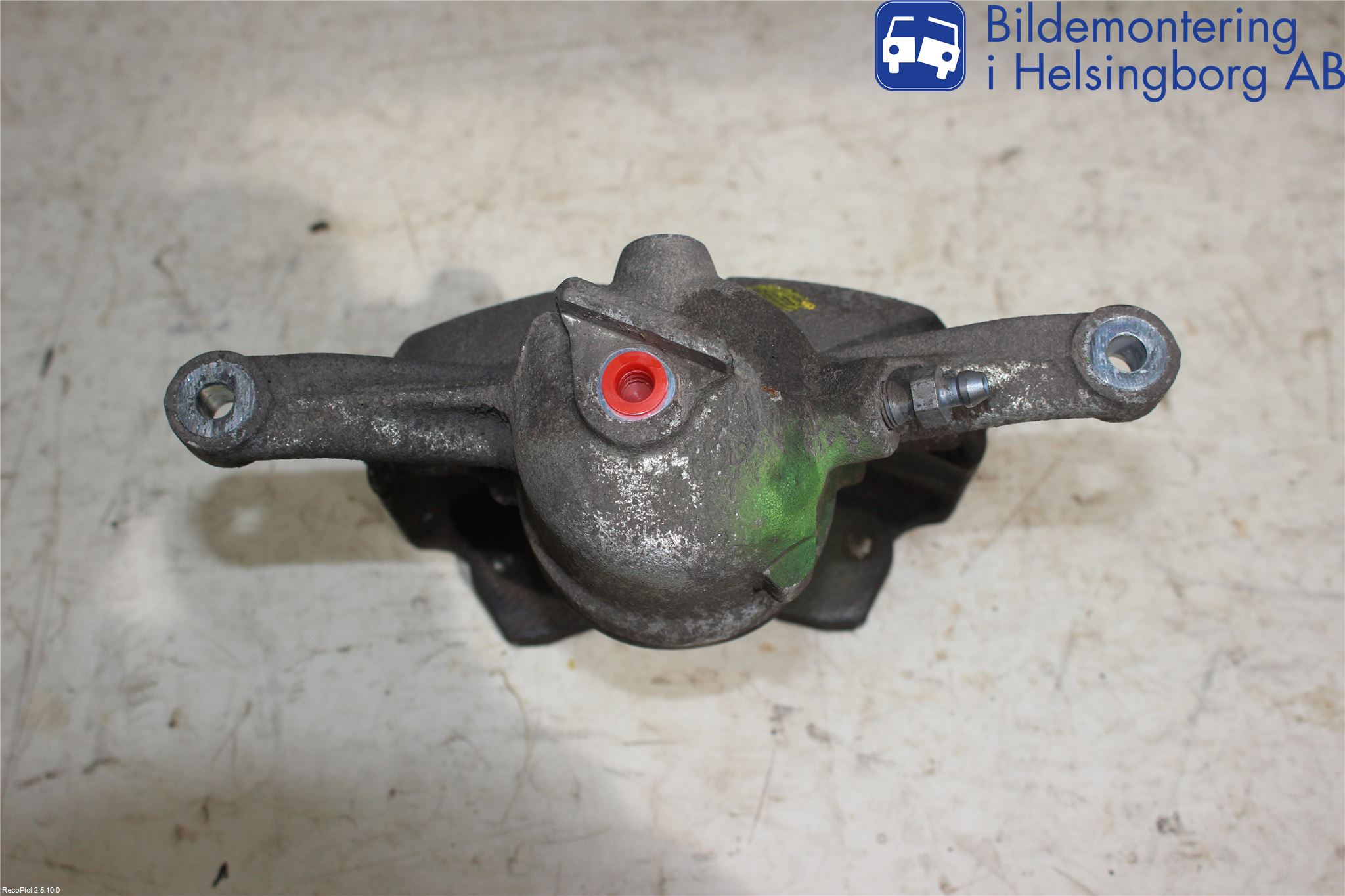 Volkswagen VW PASSAT 15-19 Bromsok Fram Höger