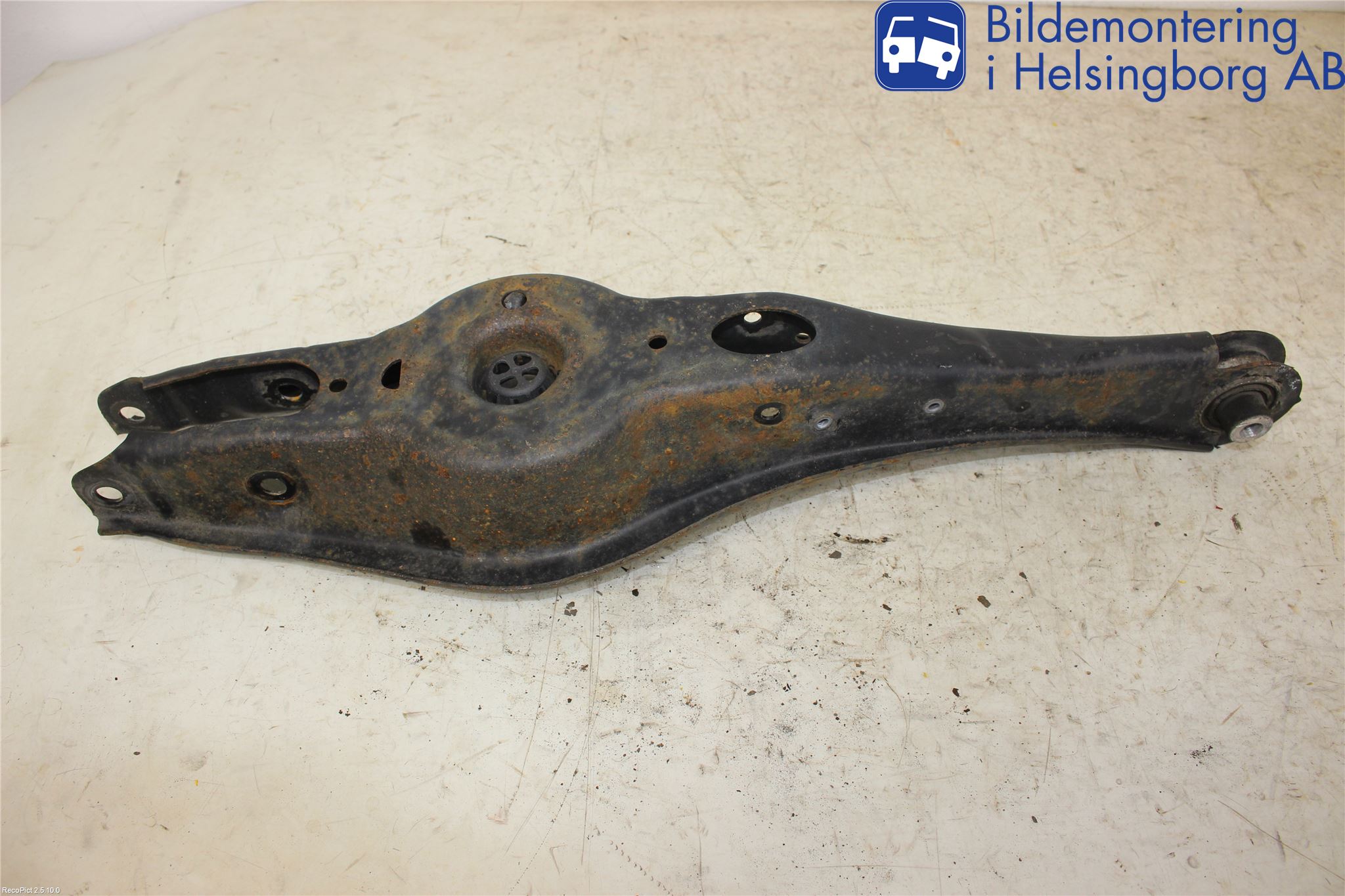 Skoda OCTAVIA (5E) 13-20 Bärarm Bak Vänster