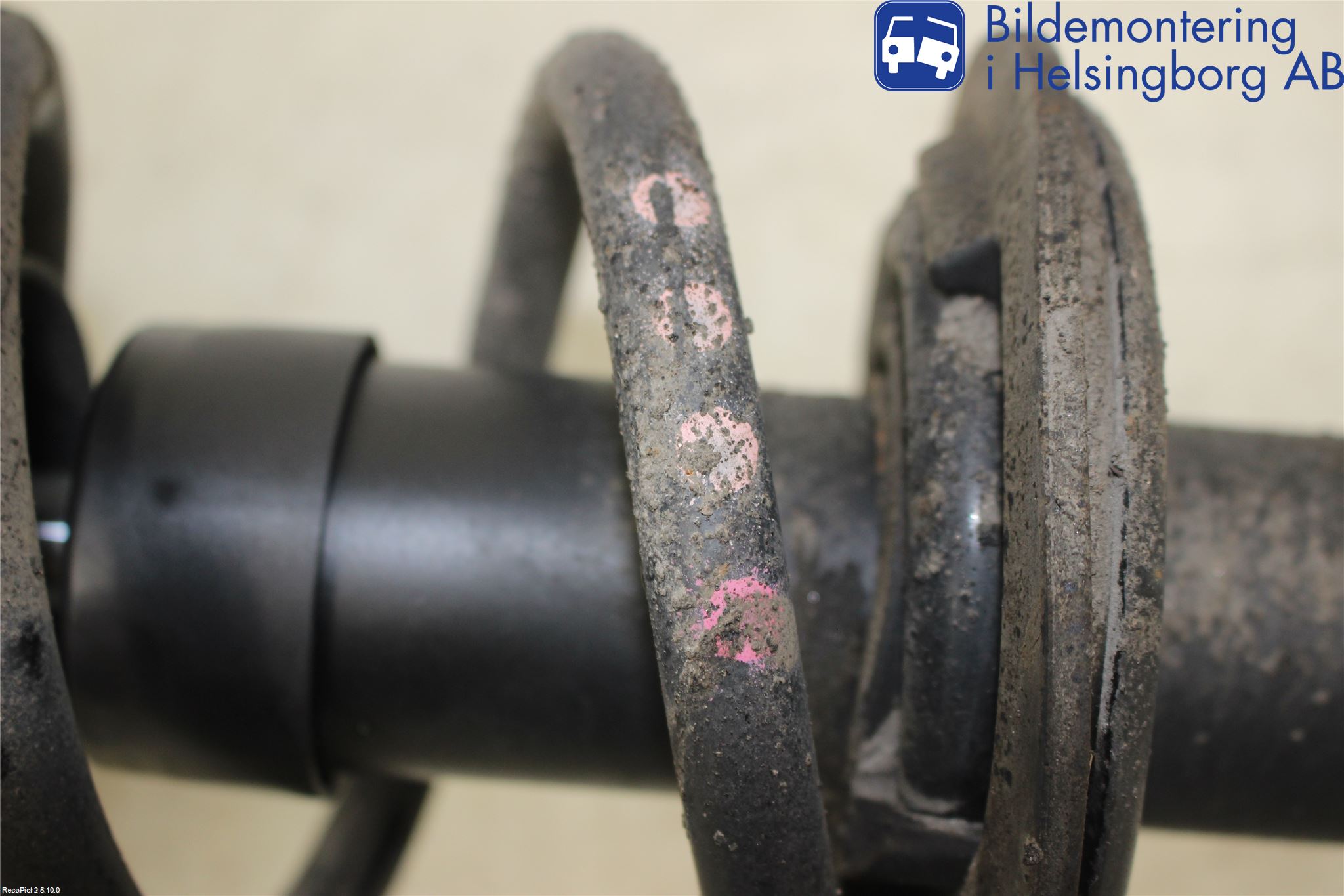 Audi A4 12-15 Fjäderben Fram Vänster