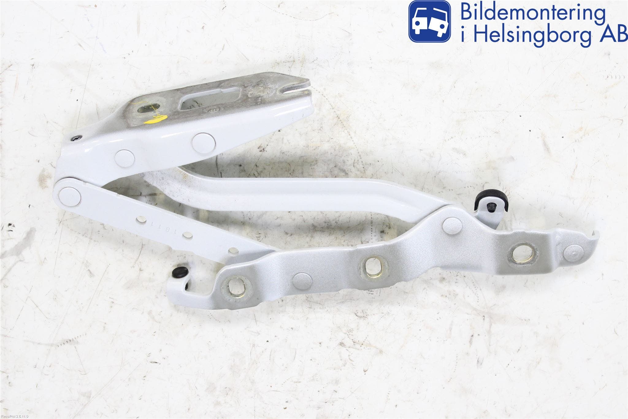 Audi A5 07-16 Bakluckegångjärn Vä