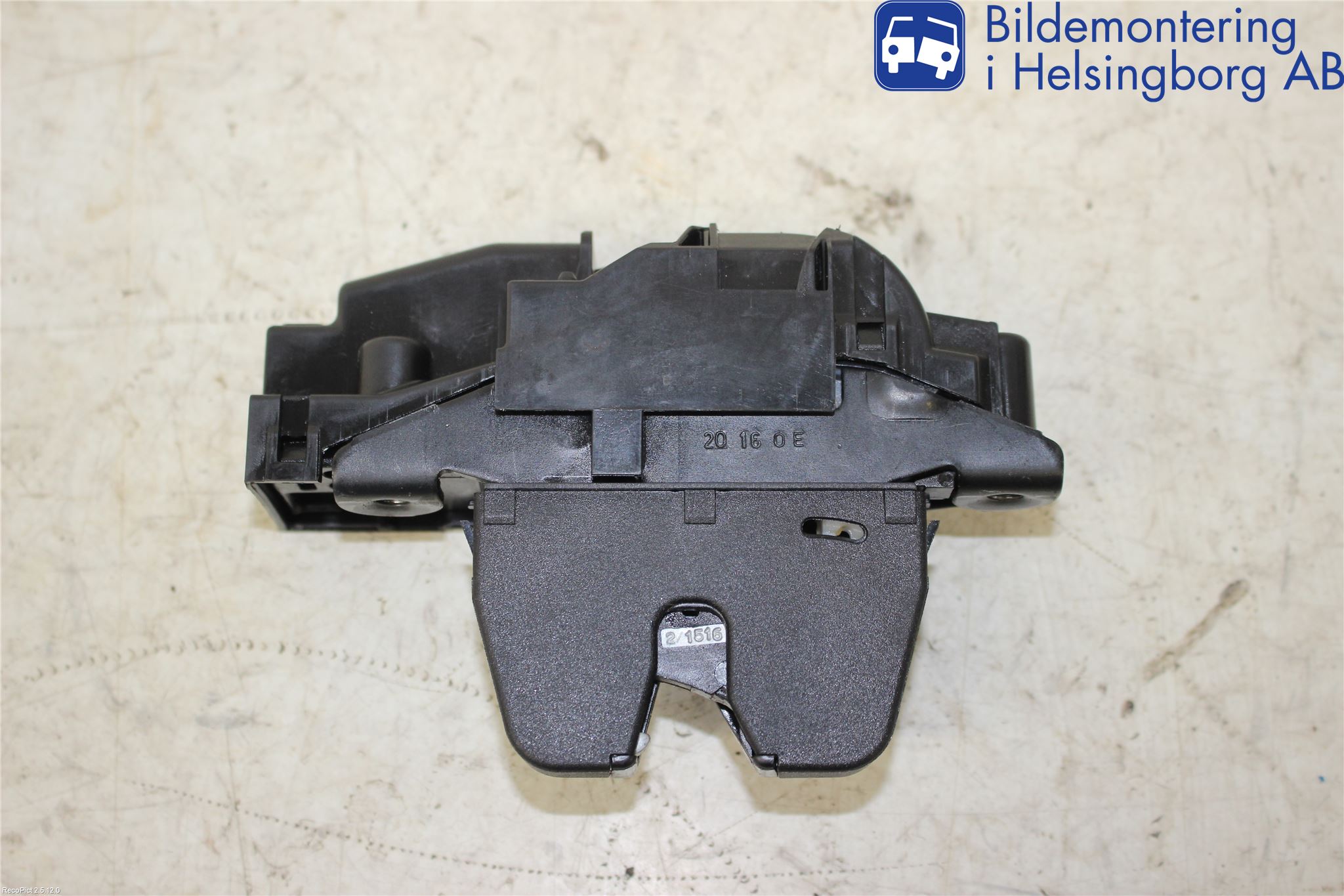 Peugeot PARTNER 16-18 Låskista Baklucka