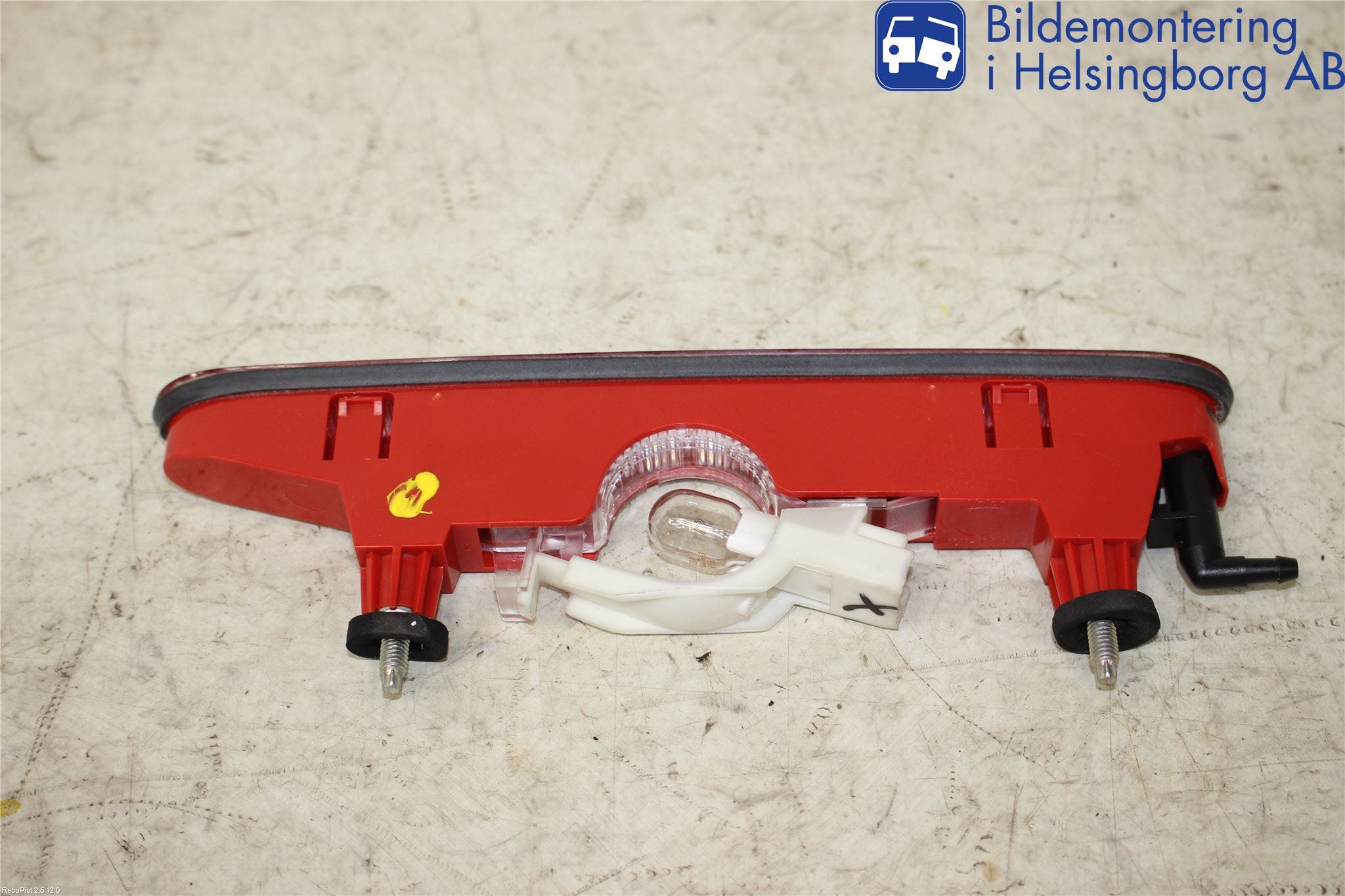 Peugeot PARTNER 16-18 Bromsljus Bakruta