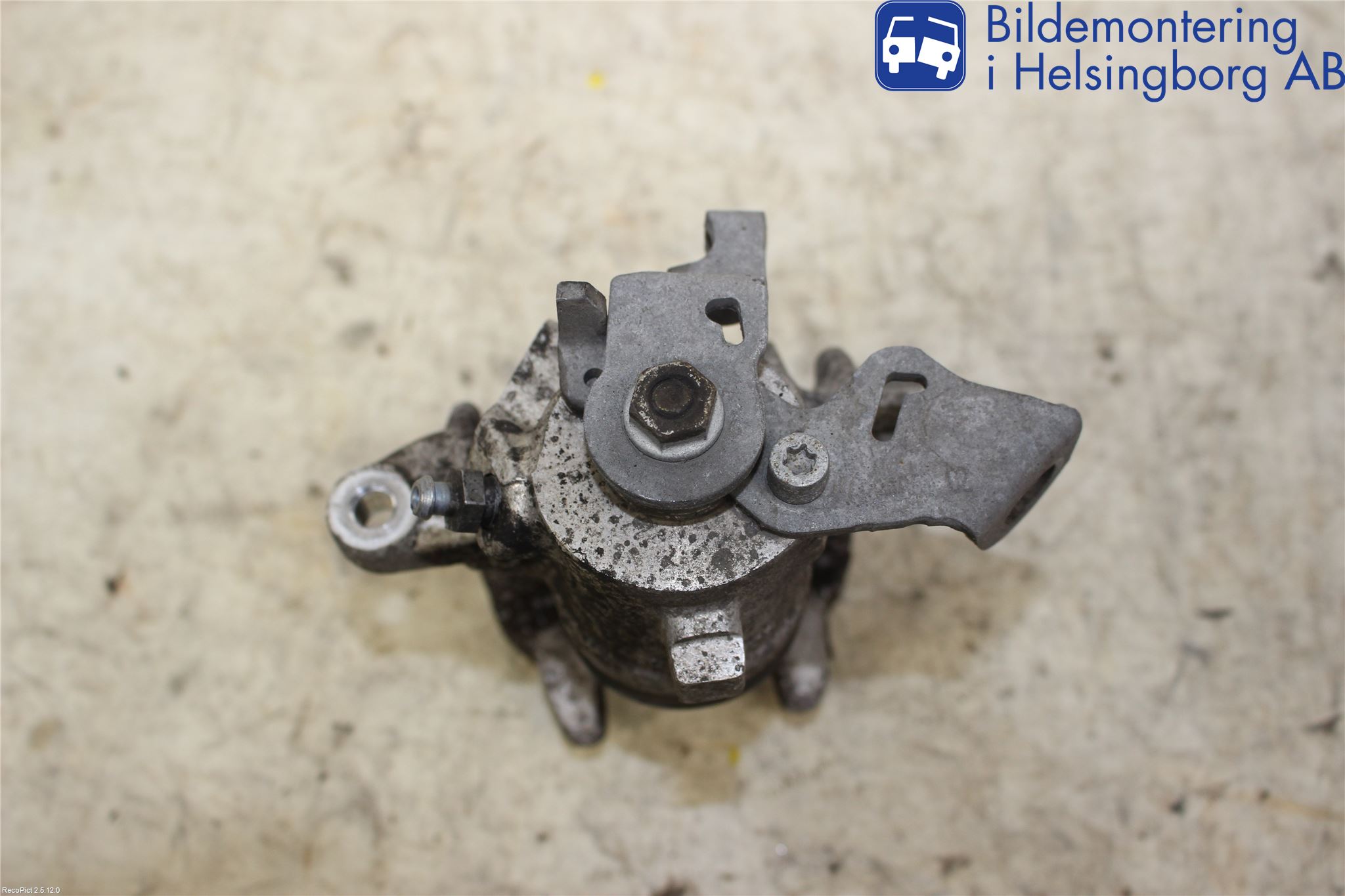 Skoda RAPID Bromsok Bak Höger