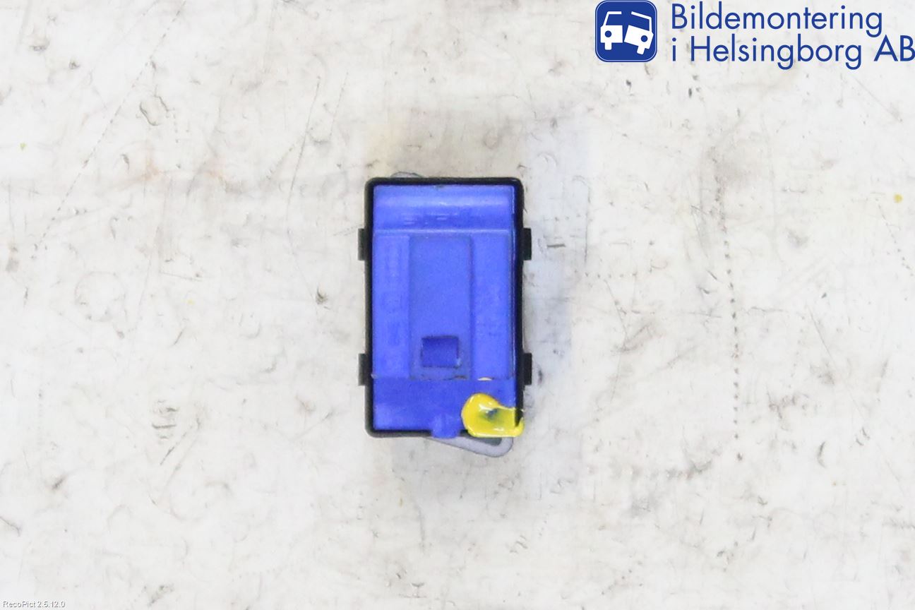 Volkswagen VW CADDY 11-15 Strömställare Centrallås