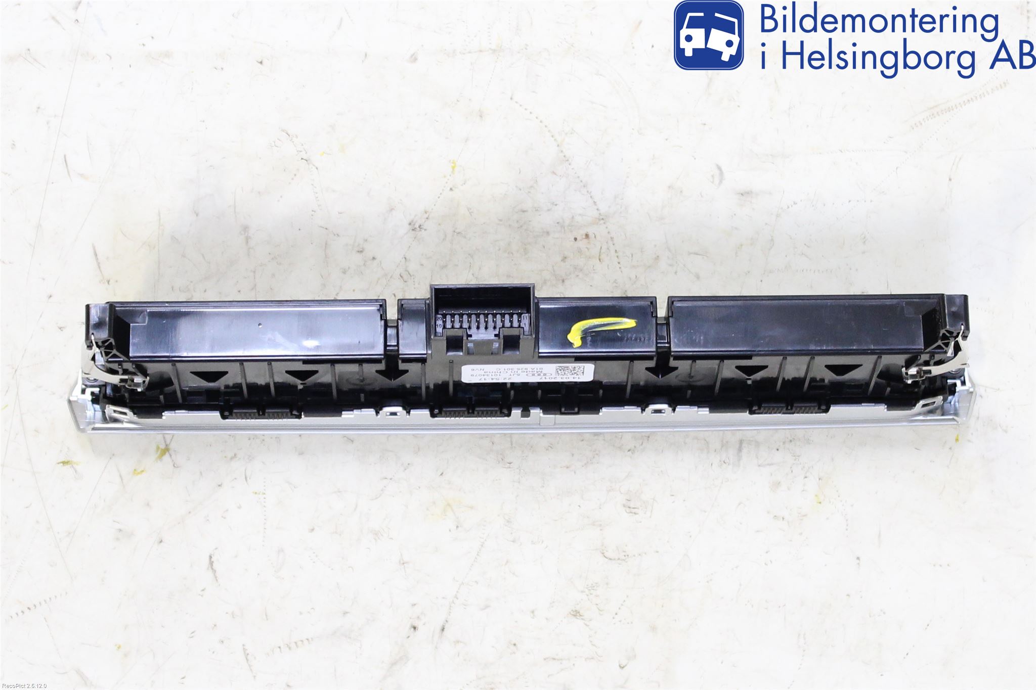 Audi Q2/SQ2 17- Strömställare Multifunktion