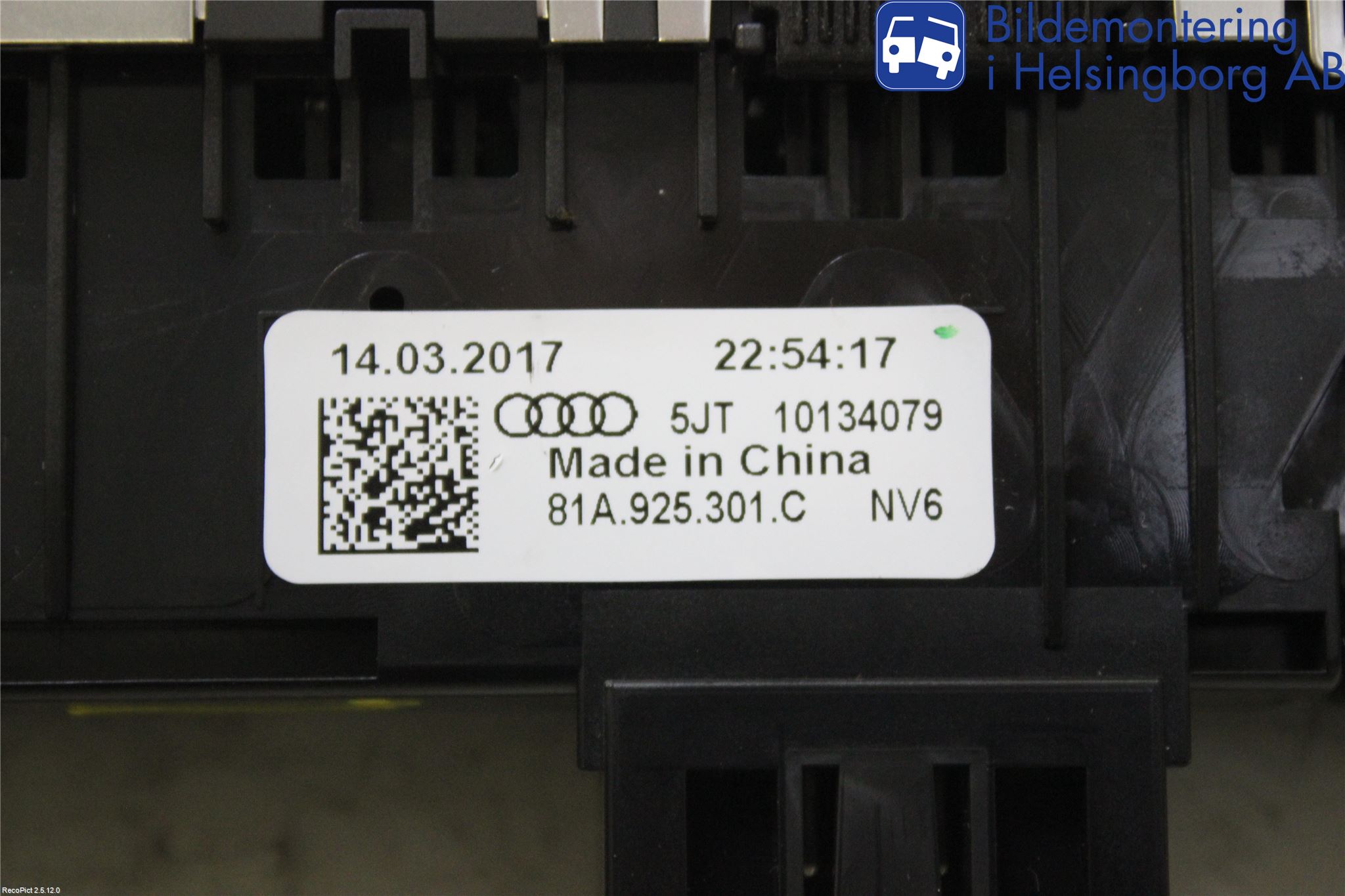 Audi Q2/SQ2 17- Strömställare Multifunktion