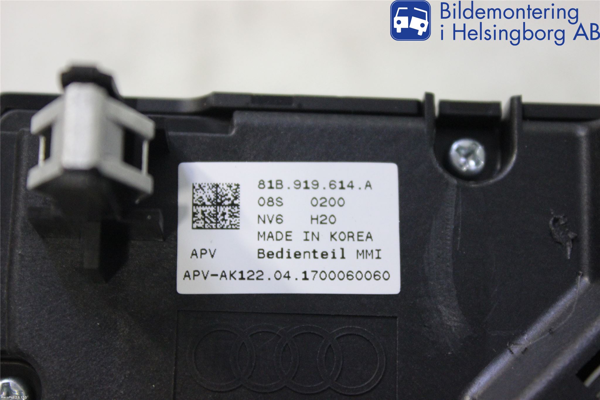 Audi Q2/SQ2 17- Strömställare Färddator