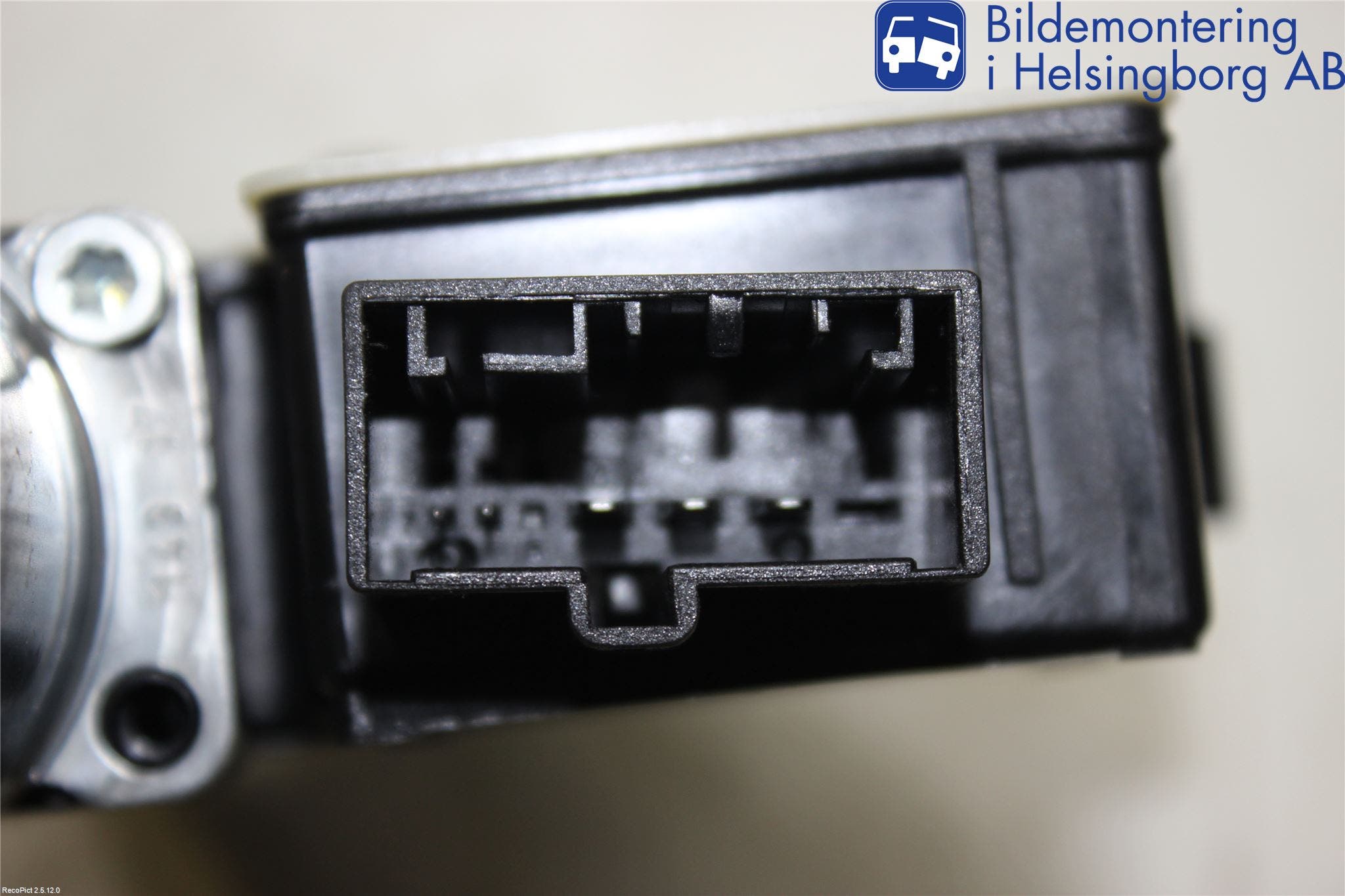 Audi Q2/SQ2 17- Fönsterhissmotor