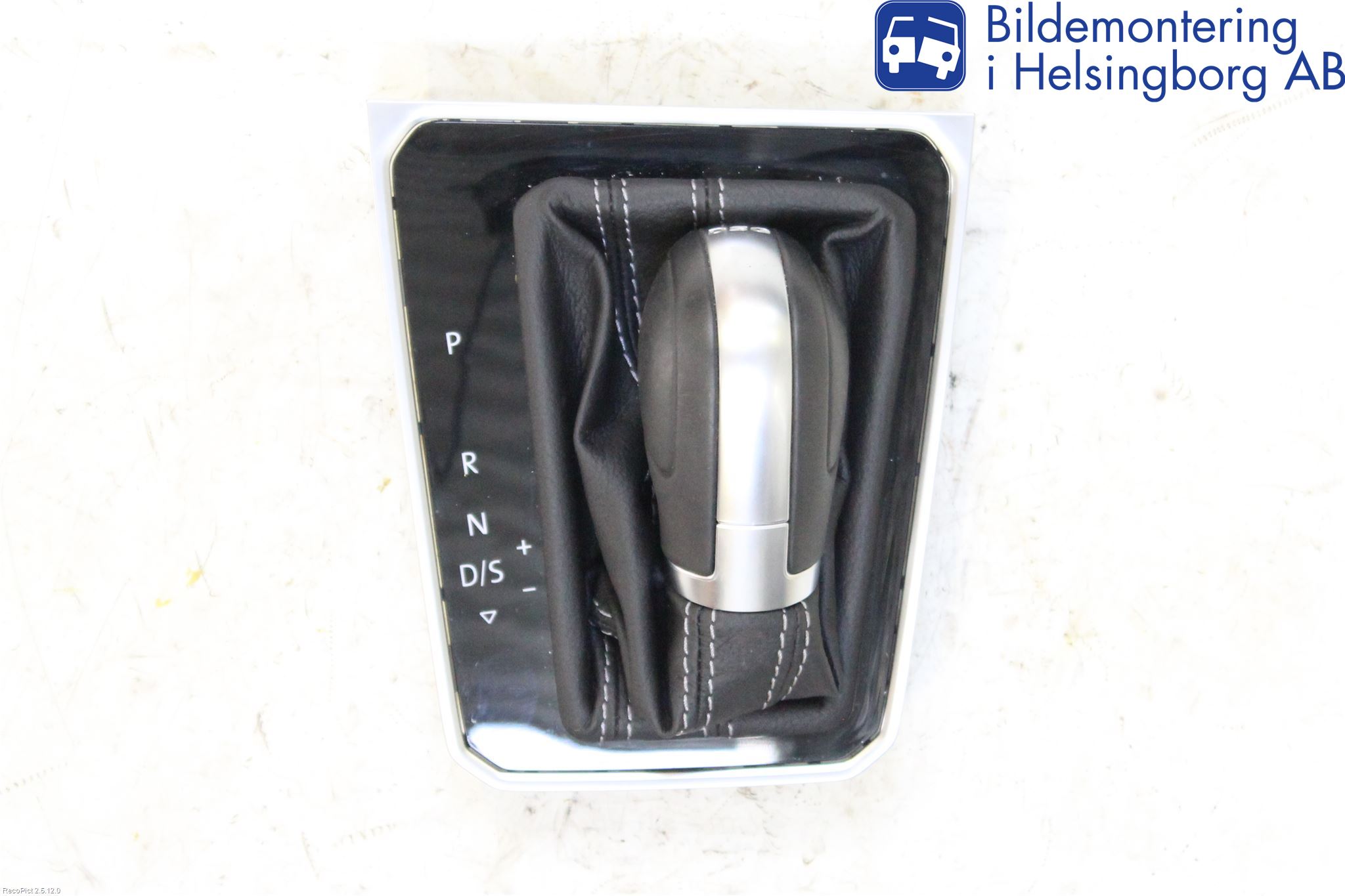 Volkswagen VW PASSAT 15-19 Växelspaksdamask