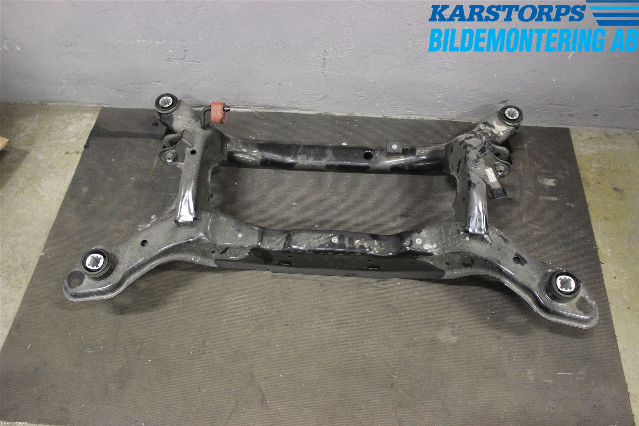 Volvo V60 11-13 Bakaxelbalk