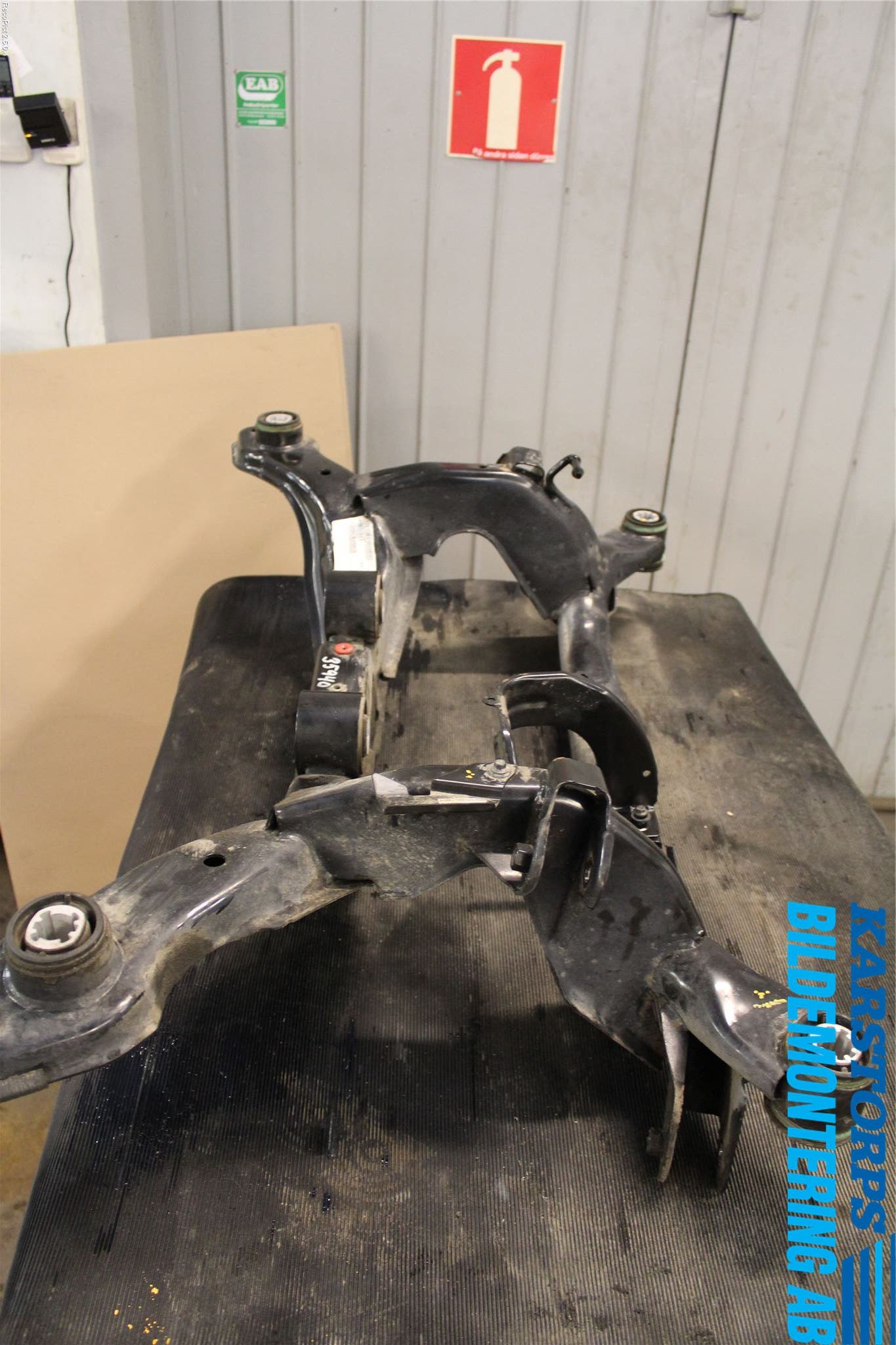 Volvo XC60 14-17 Bakaxelbalk