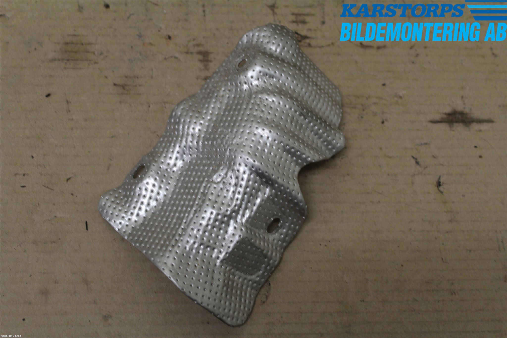 Volvo XC60 14-17 Avgas Förvärmningsplåt