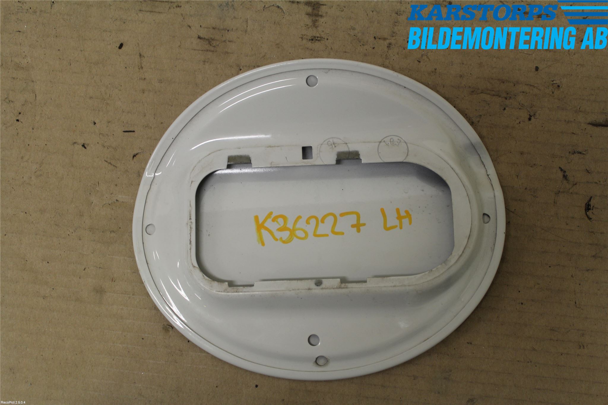 BMW 1 E87/81 5D/3D 03-11 Tanklucka