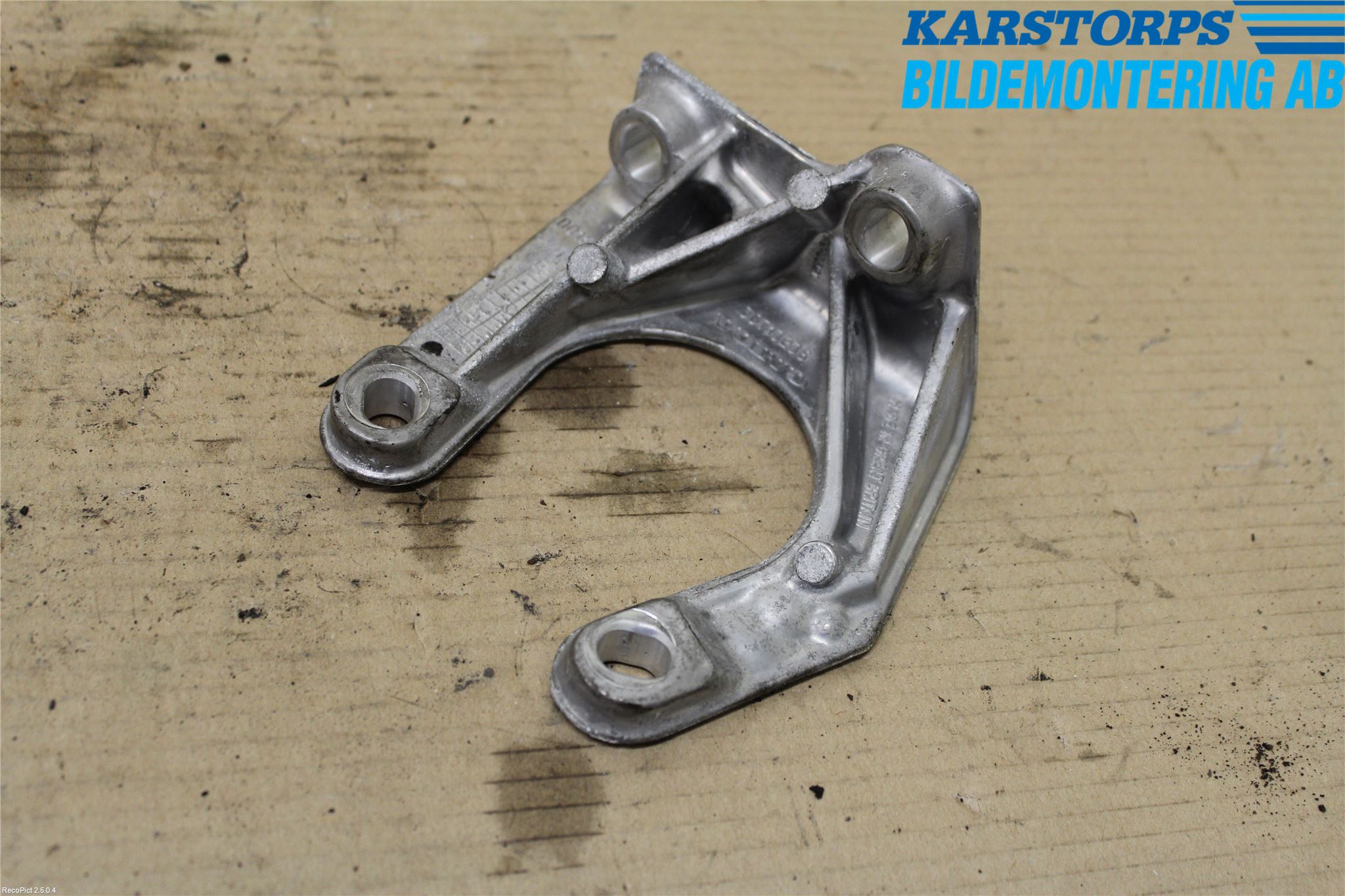 Volvo XC60 14-17 Växellådsfäste