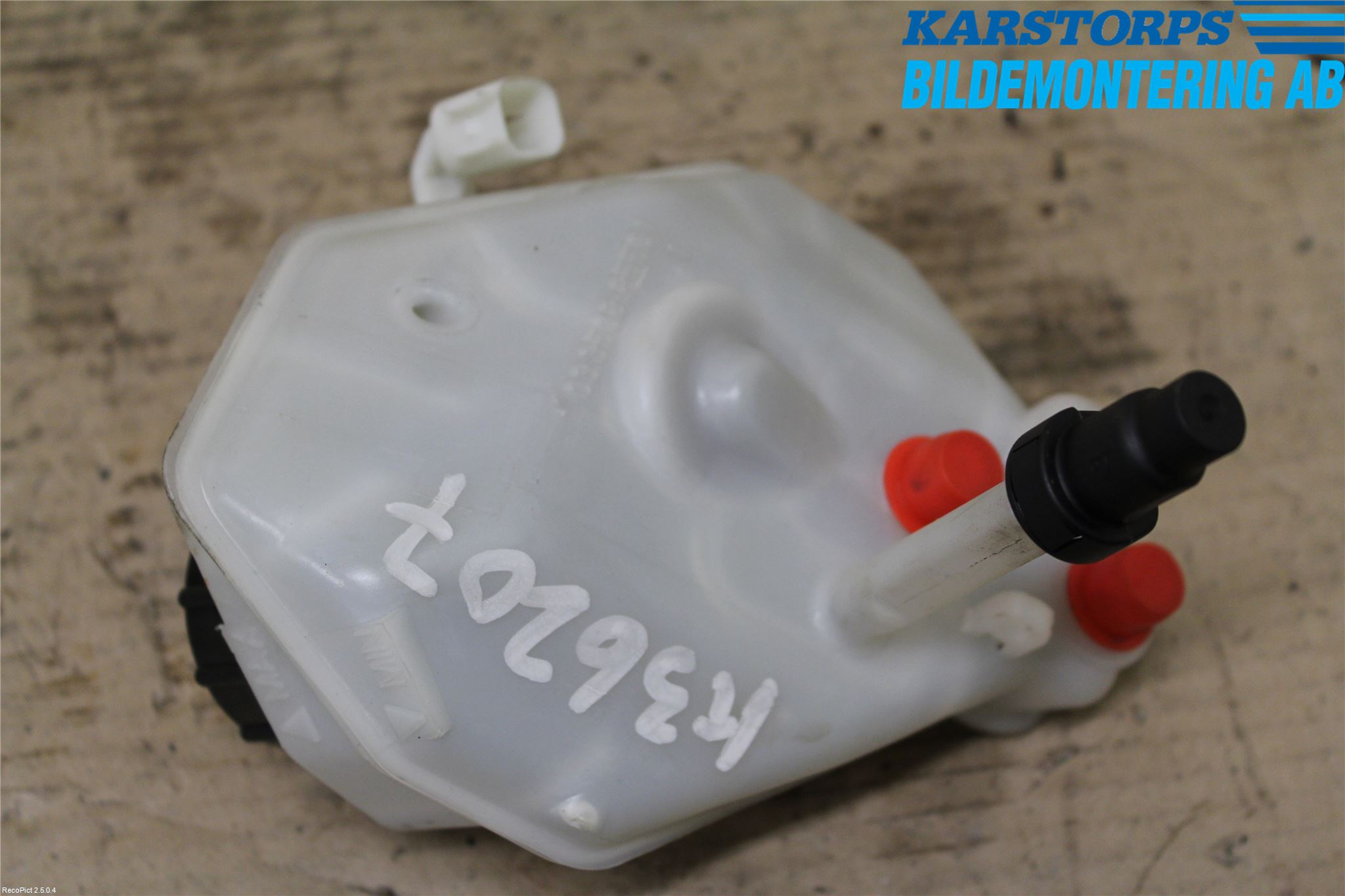 Volvo V70 08-13 Bromsvätskebehållare