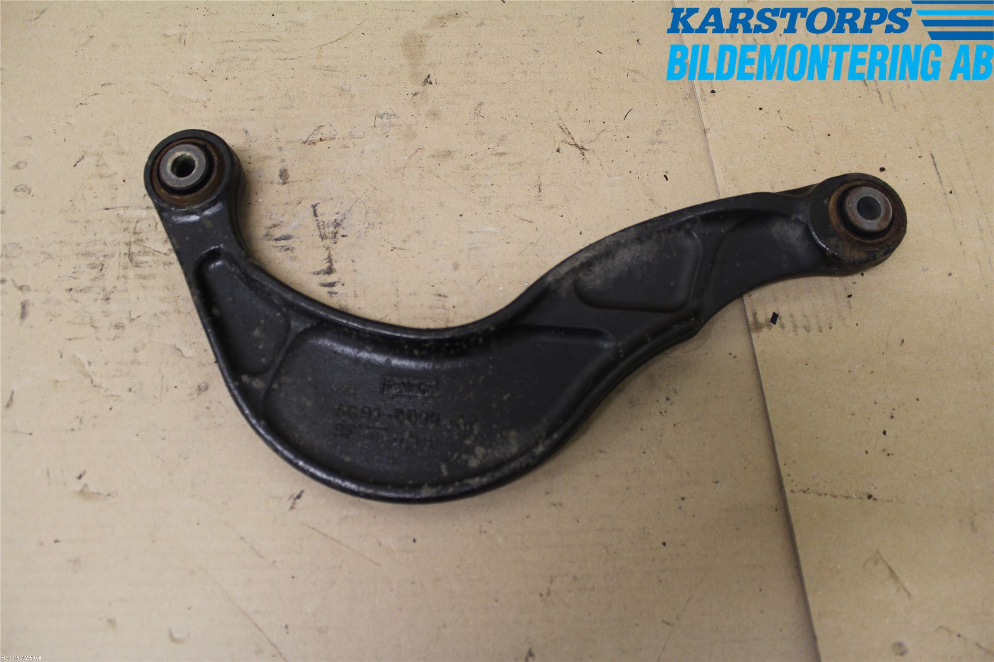 Volvo V70 08-13 Bärarm Bak Övre Vänster