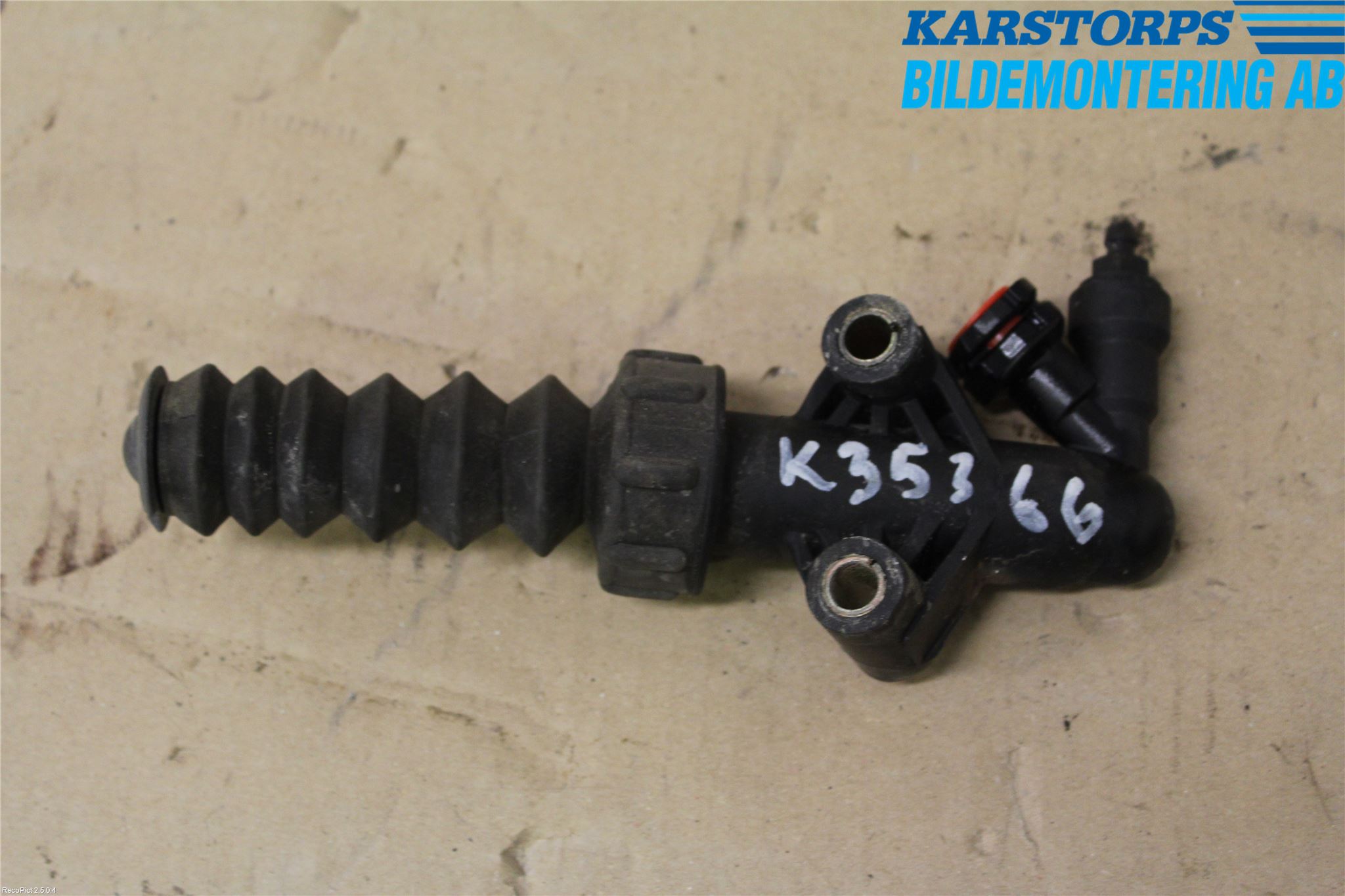 Peugeot 307     01-05 Kopplingscylinder Slav