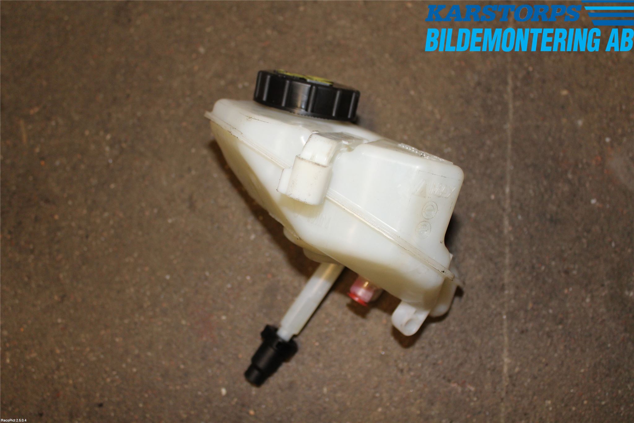 Volvo V70 14-16 Bromsvätskebehållare