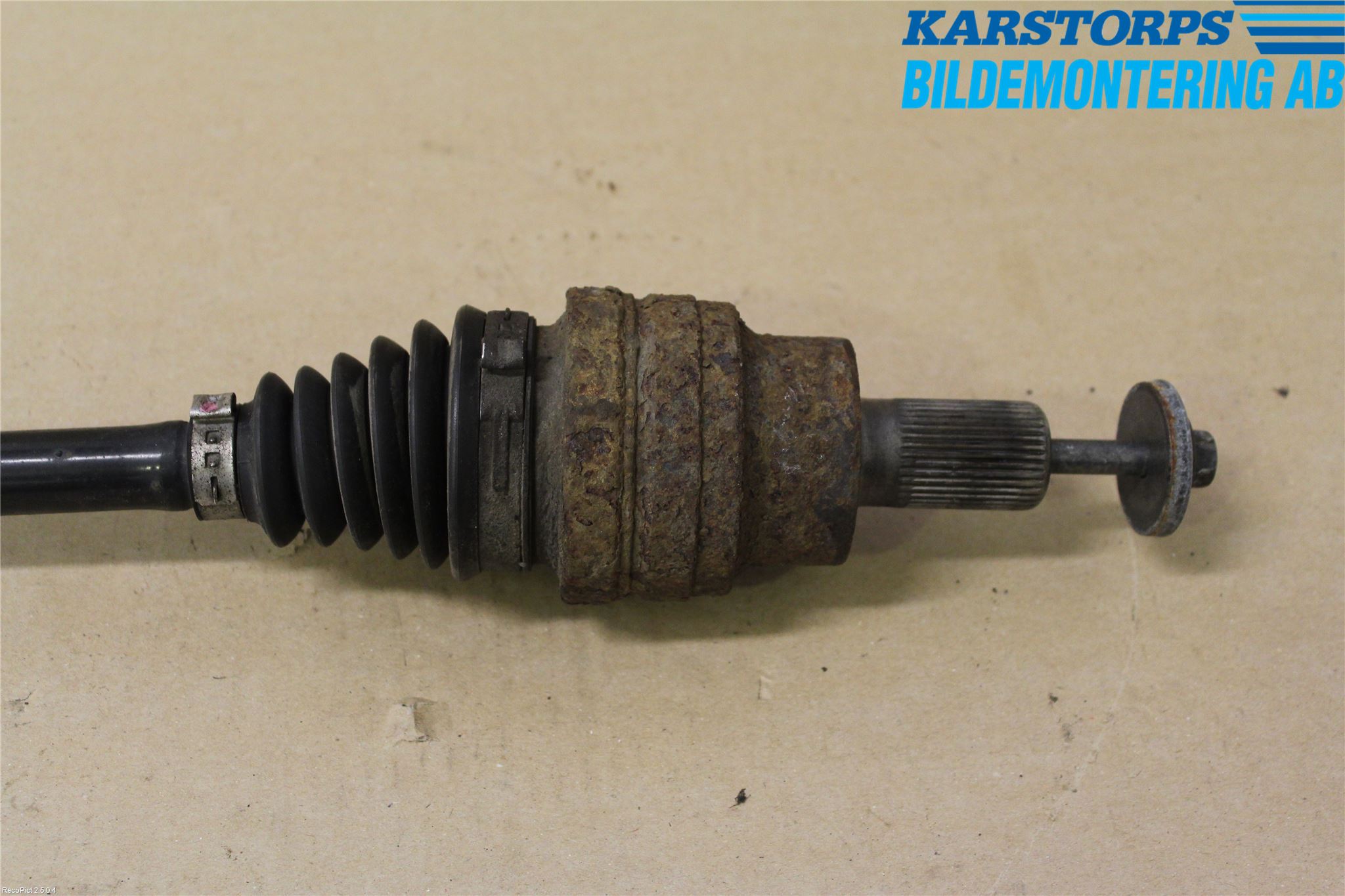 Volvo XC70 01-04 Drivaxel Bak Vänster