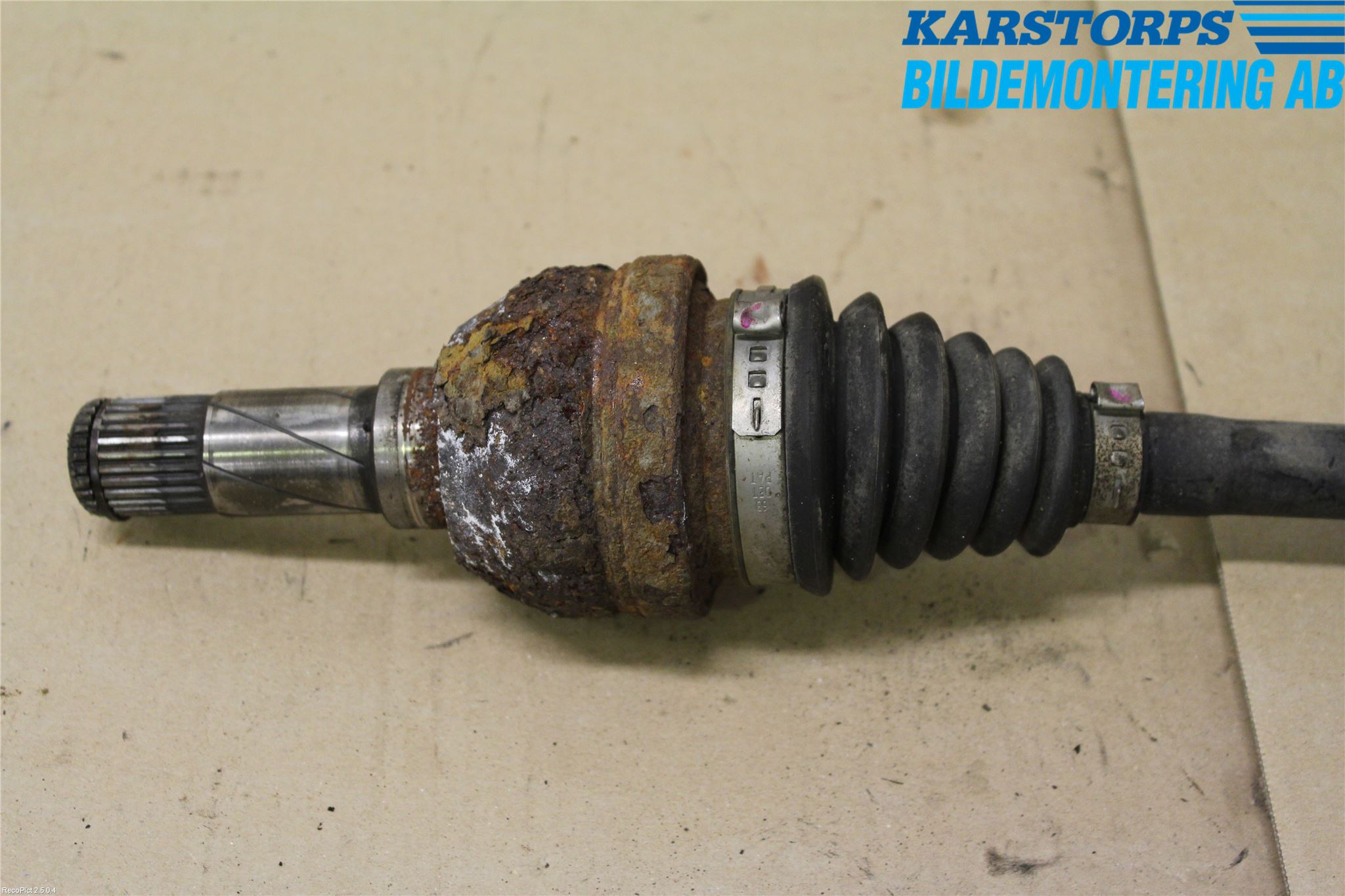 Volvo XC70 01-04 Drivaxel Bak Vänster