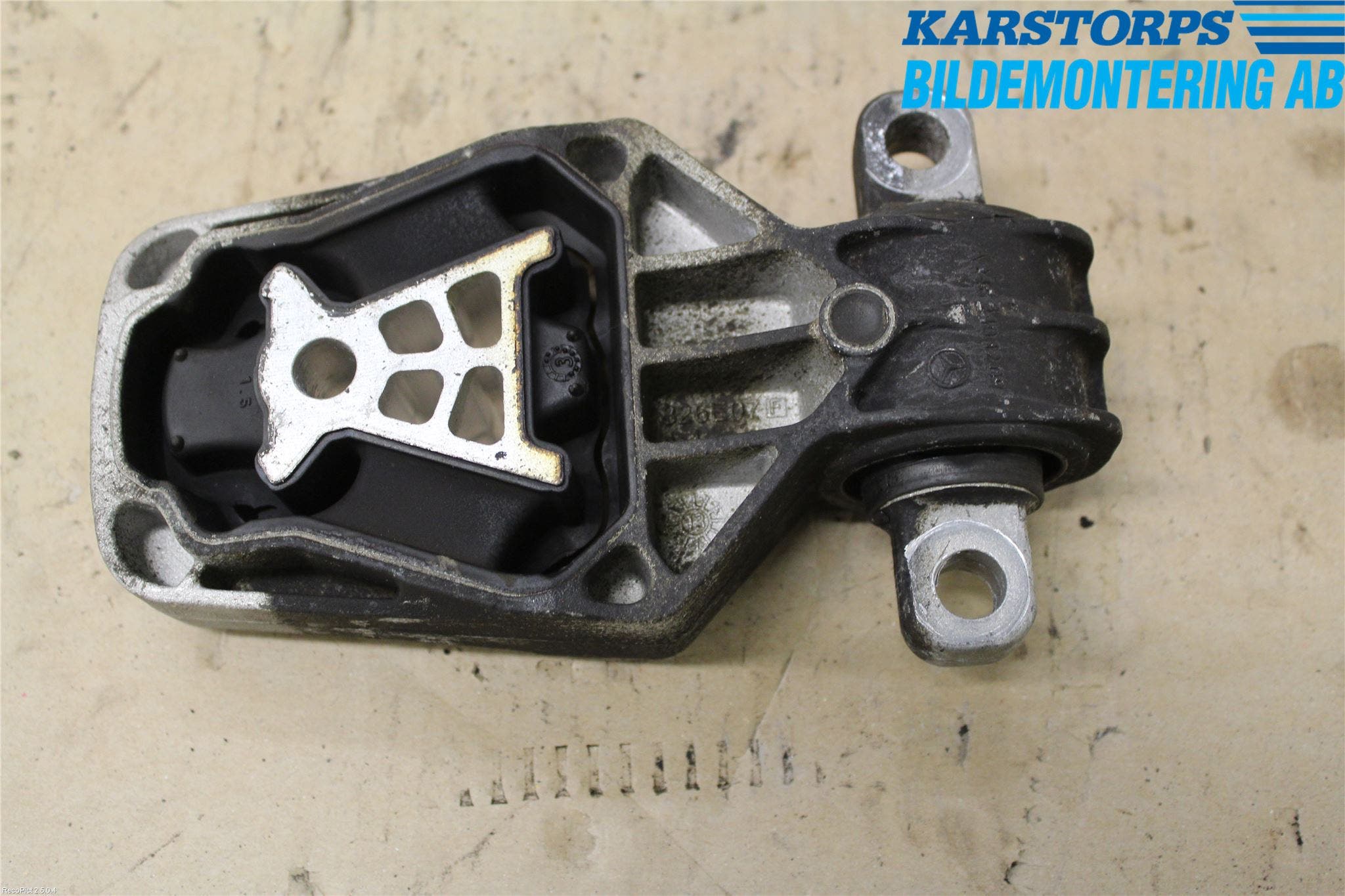 Mercedes-Benz MB A-KLASS (W176) 13-18 Motorfäste