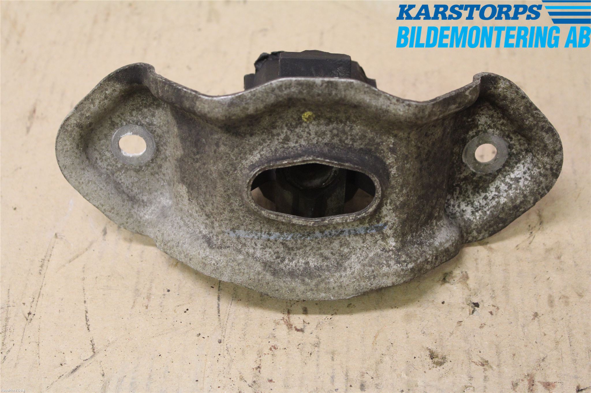 Jaguar S-TYPE Motorfäste