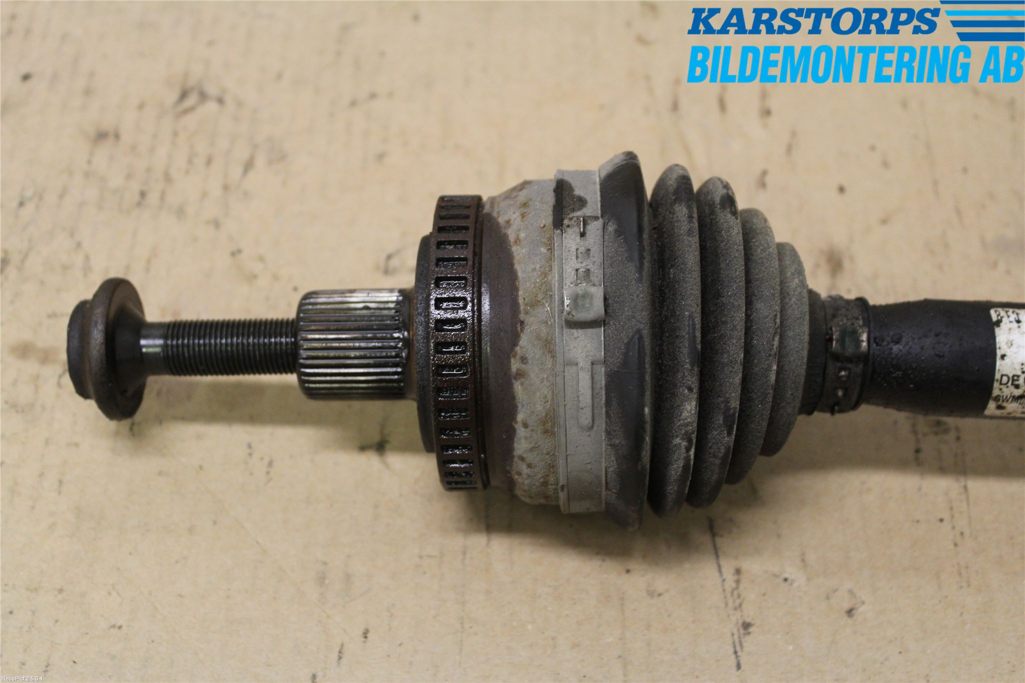 Audi A4/S4 05-07 Drivaxel Fram Höger