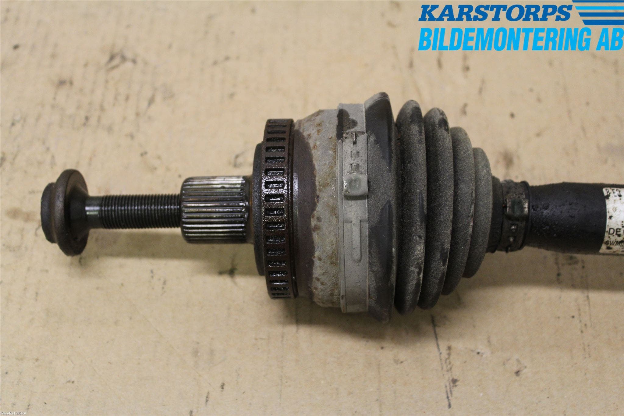 Audi A4/S4 05-07 Drivaxel Fram Höger