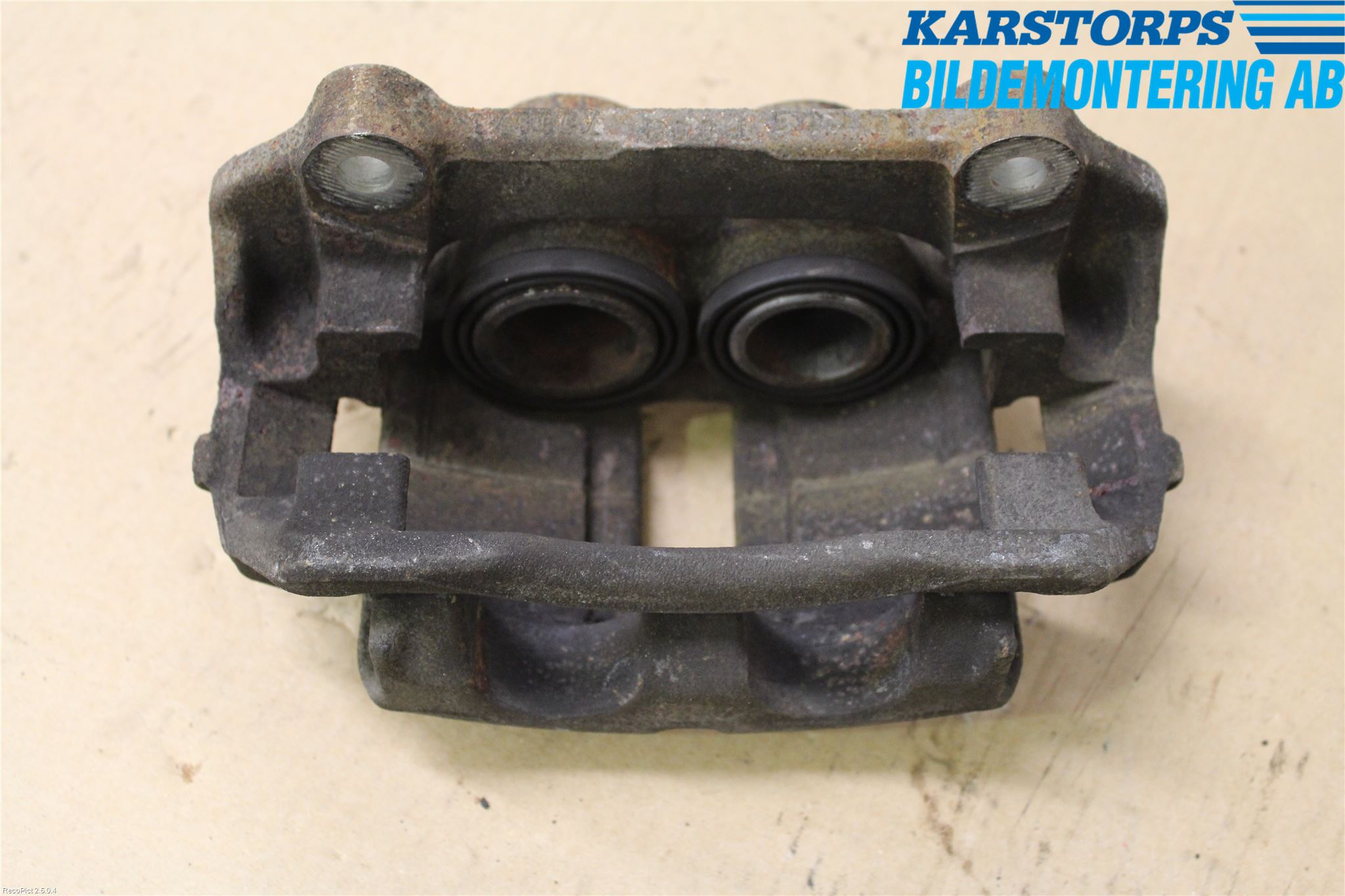 Renault TRAFIC   02-14 Bromsok Fram Höger