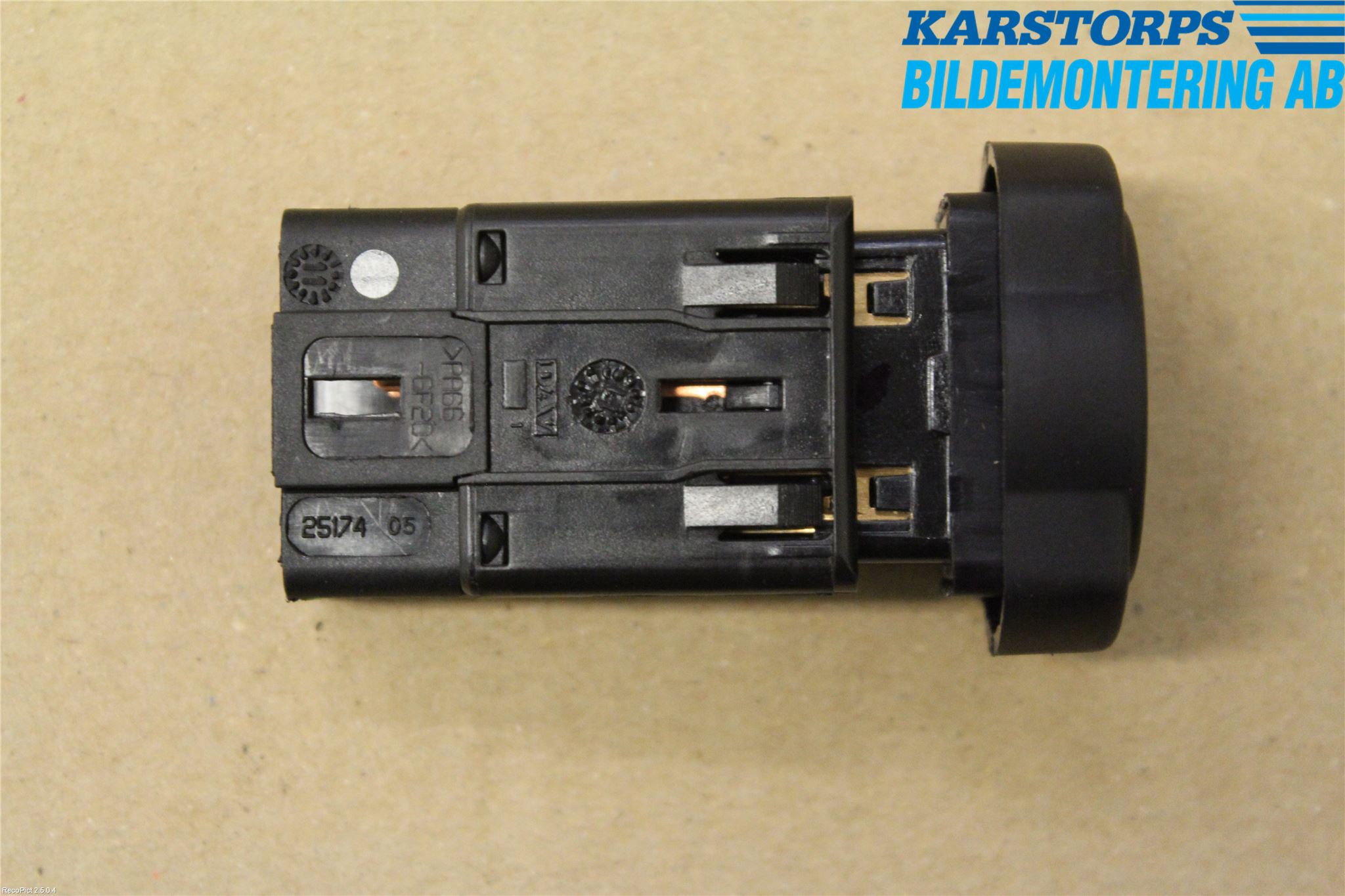 Dacia DUSTER 10-17 Strömställare Varnings