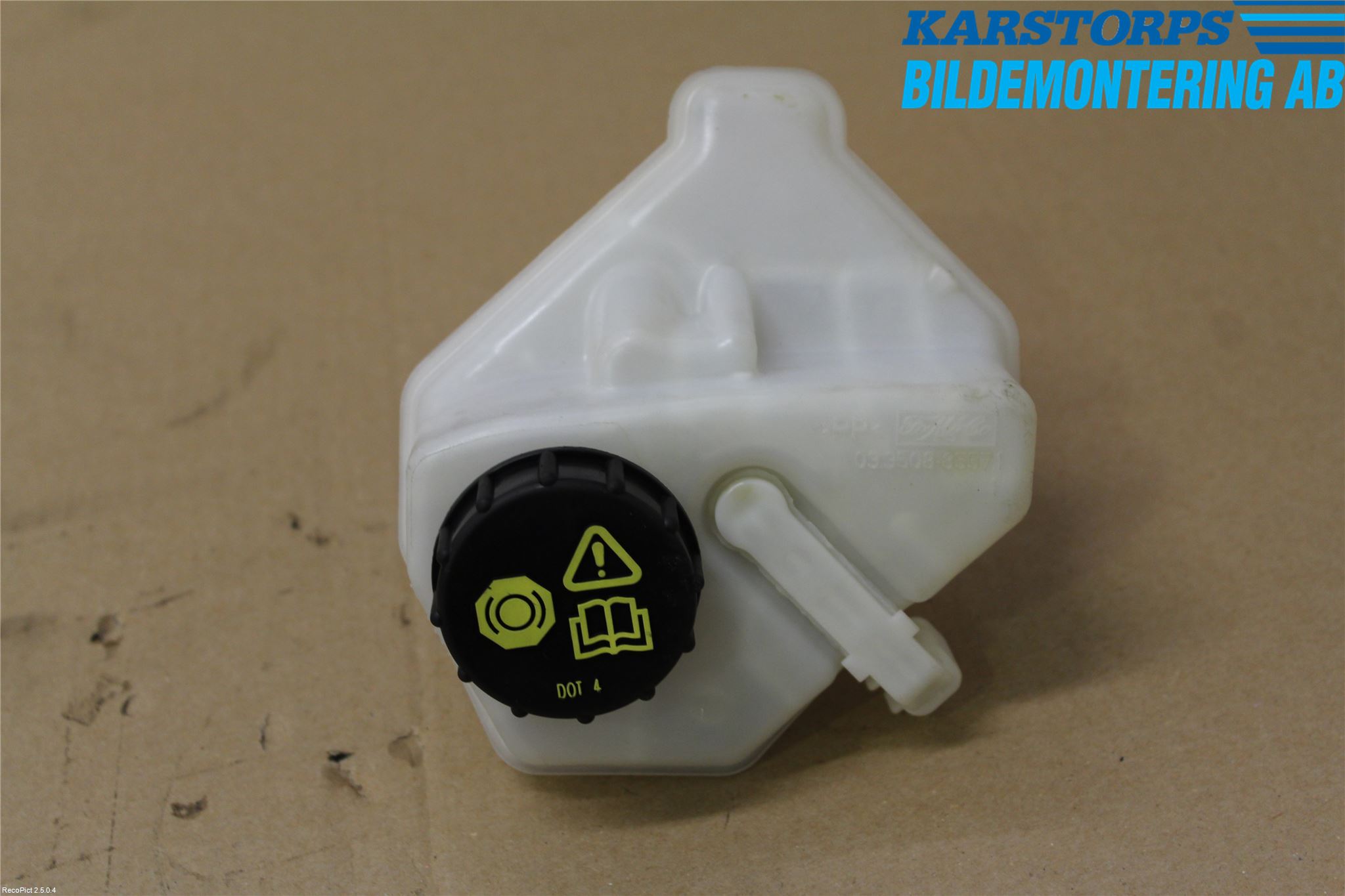 Volvo V60 11-13 Bromsvätskebehållare