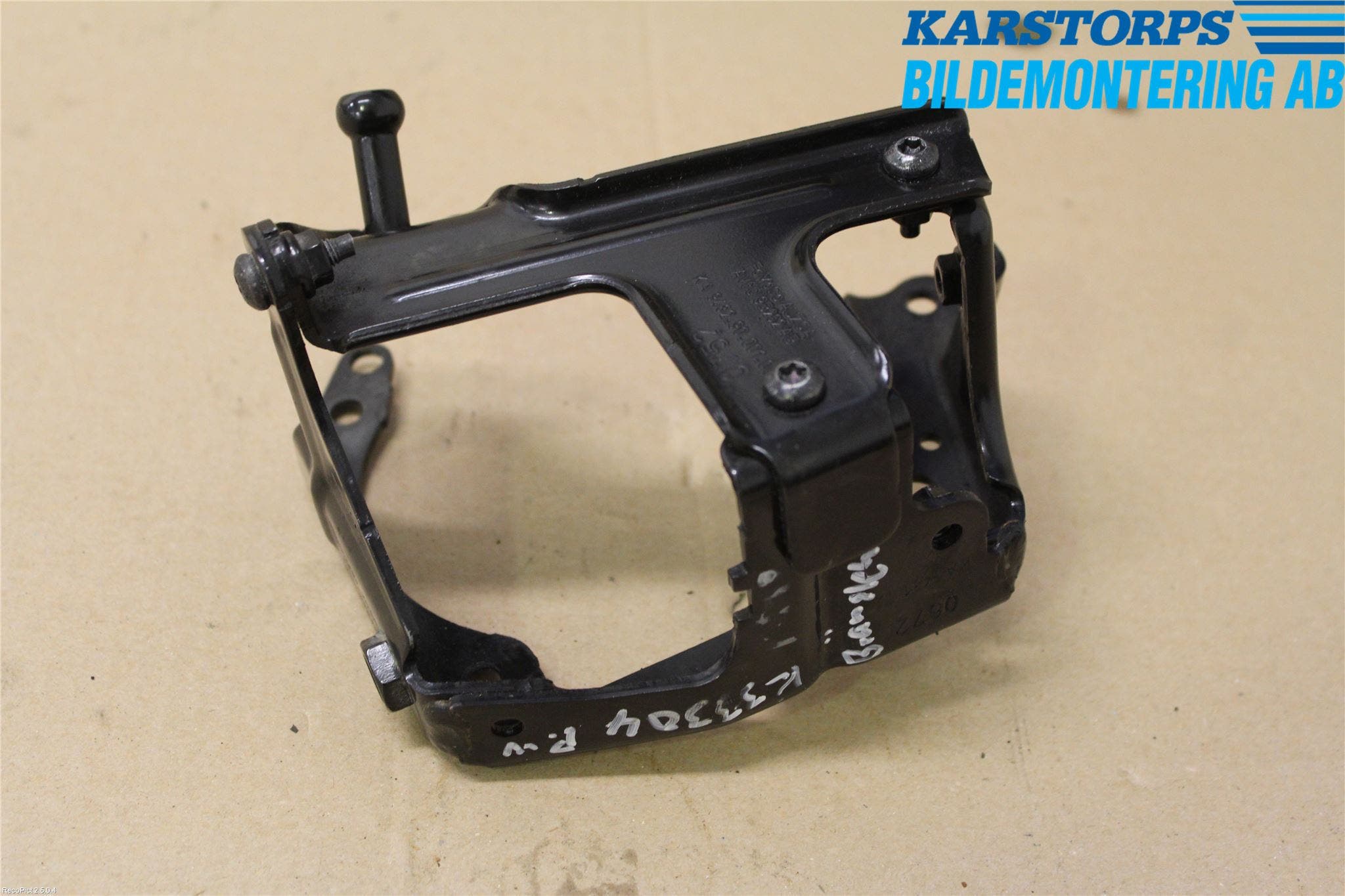 Volvo V60 11-13 Bränslefilter-Hållare