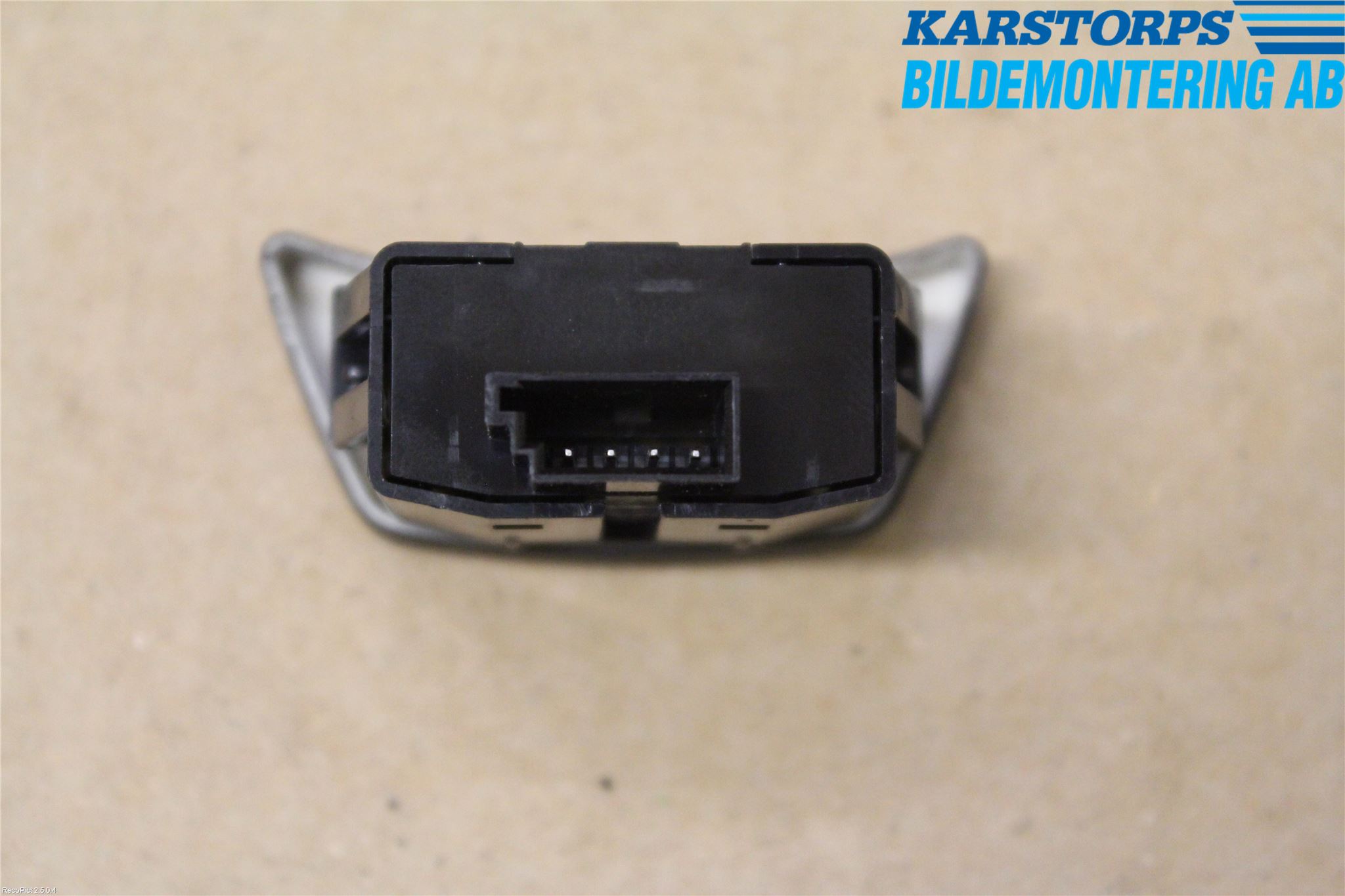 BMW 5 E60/61 Sed/Tou 02-10 Strömställare Färddator