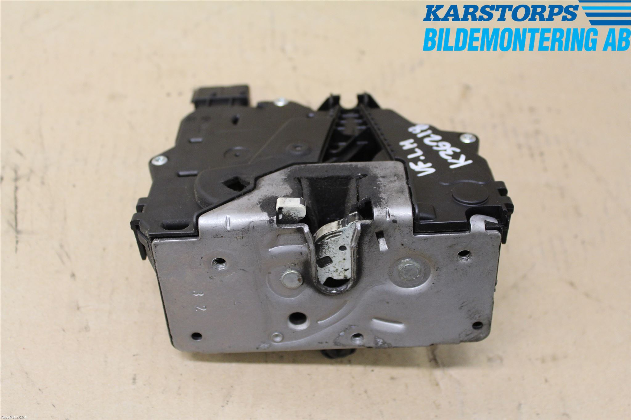 Opel CORSA D 07-14 Låskista-Dörrlås