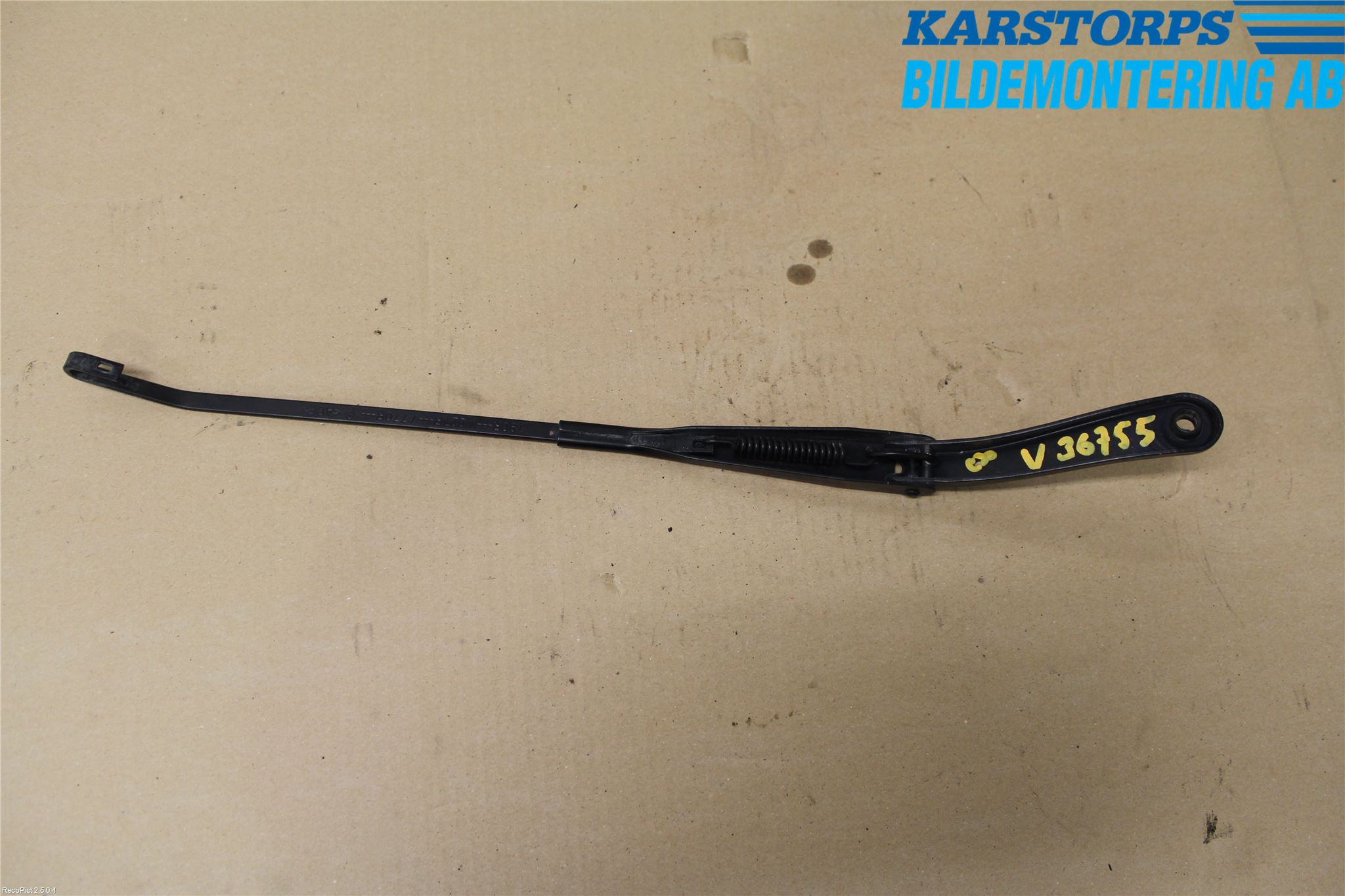 Dacia DUSTER 10-17 Torkararm Armar Vindruta