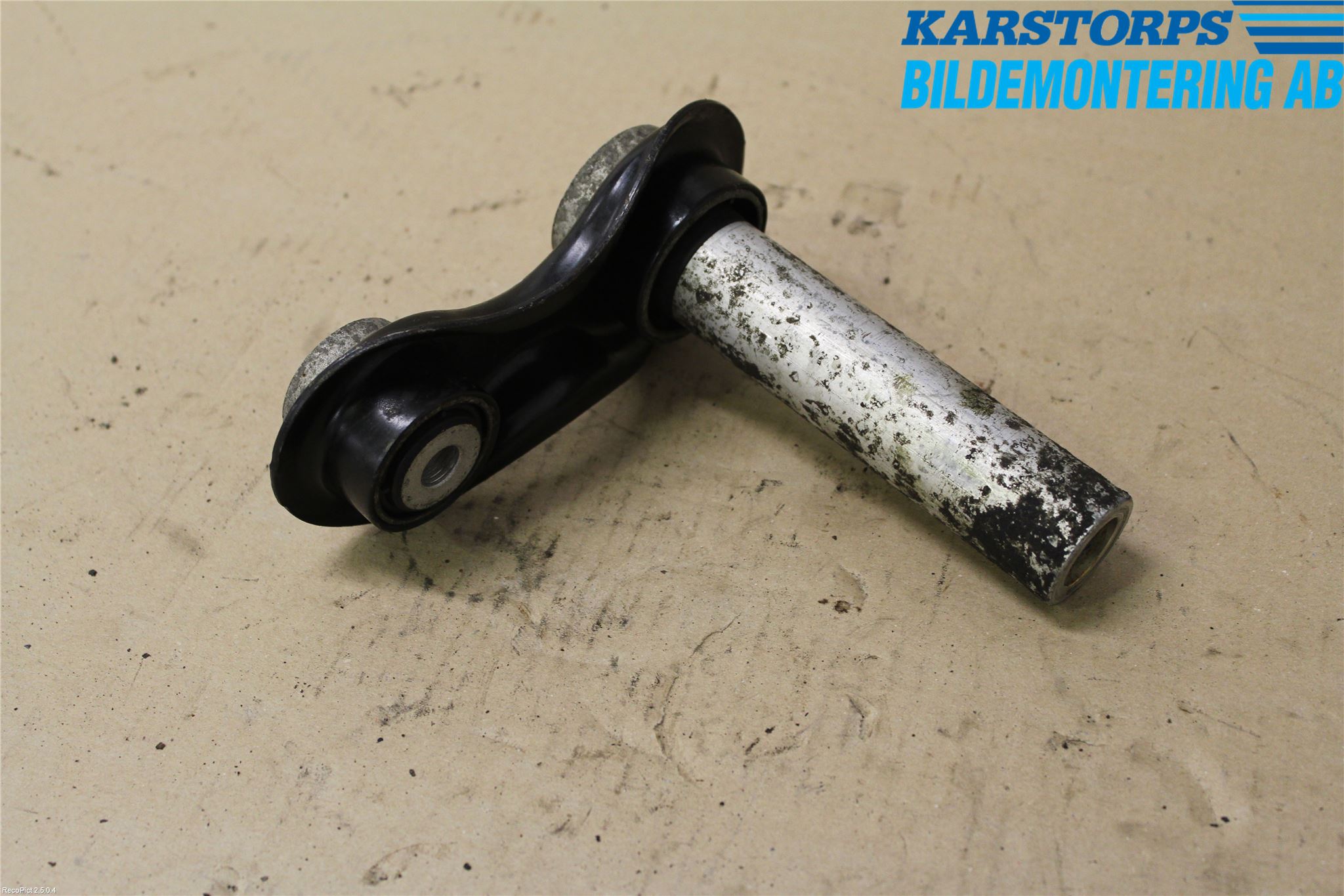 BMW 5 E60/61 Sed/Tou 02-10 Bärarm Bak Vä-Hö