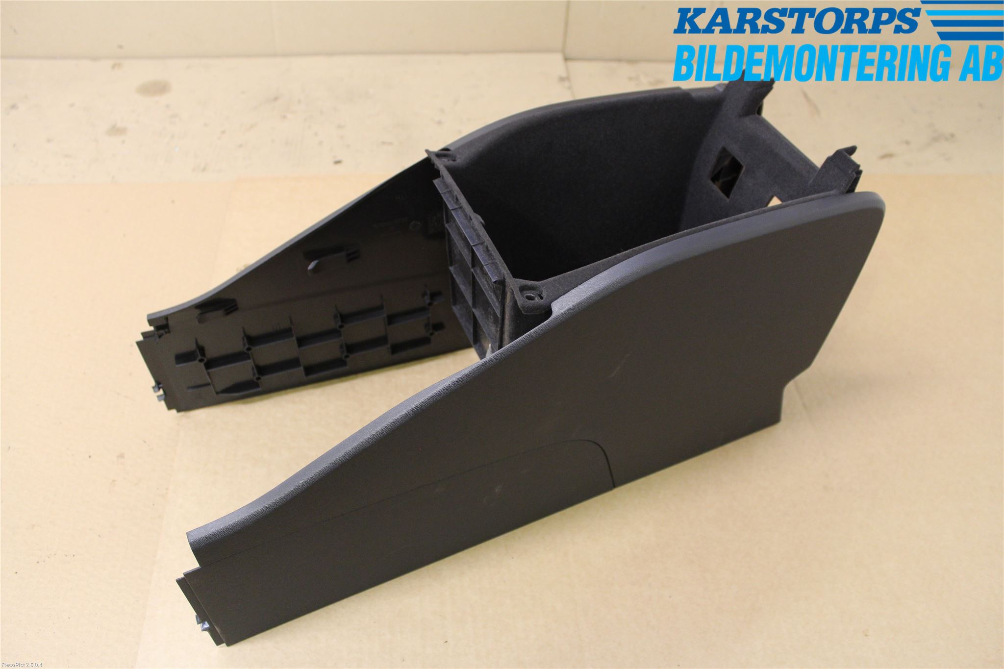 Volvo XC70 14-16 Inr Tunnelfack