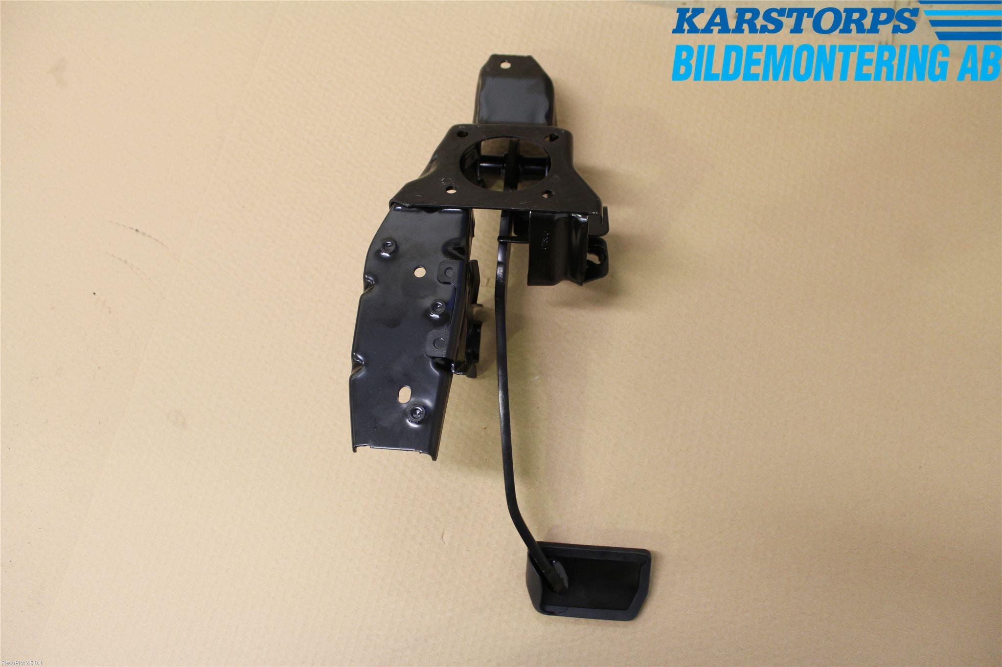 Volvo XC70 14-16 Bromspedal