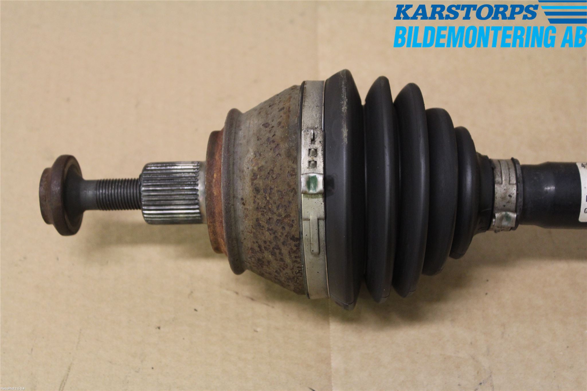 Audi A6/S6     05-11 Drivaxel Fram Höger