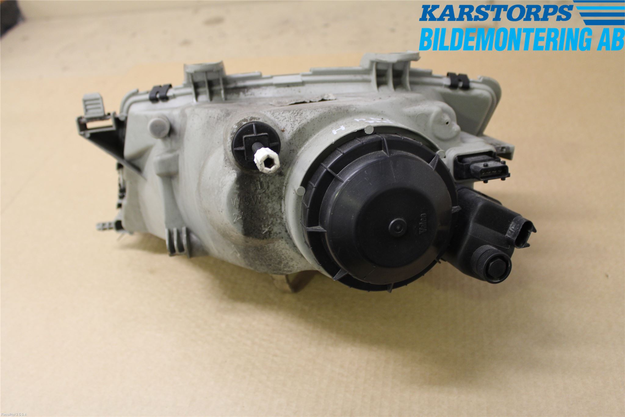 Saab 9-3 VER 1 98-03 Strålkastare Höger