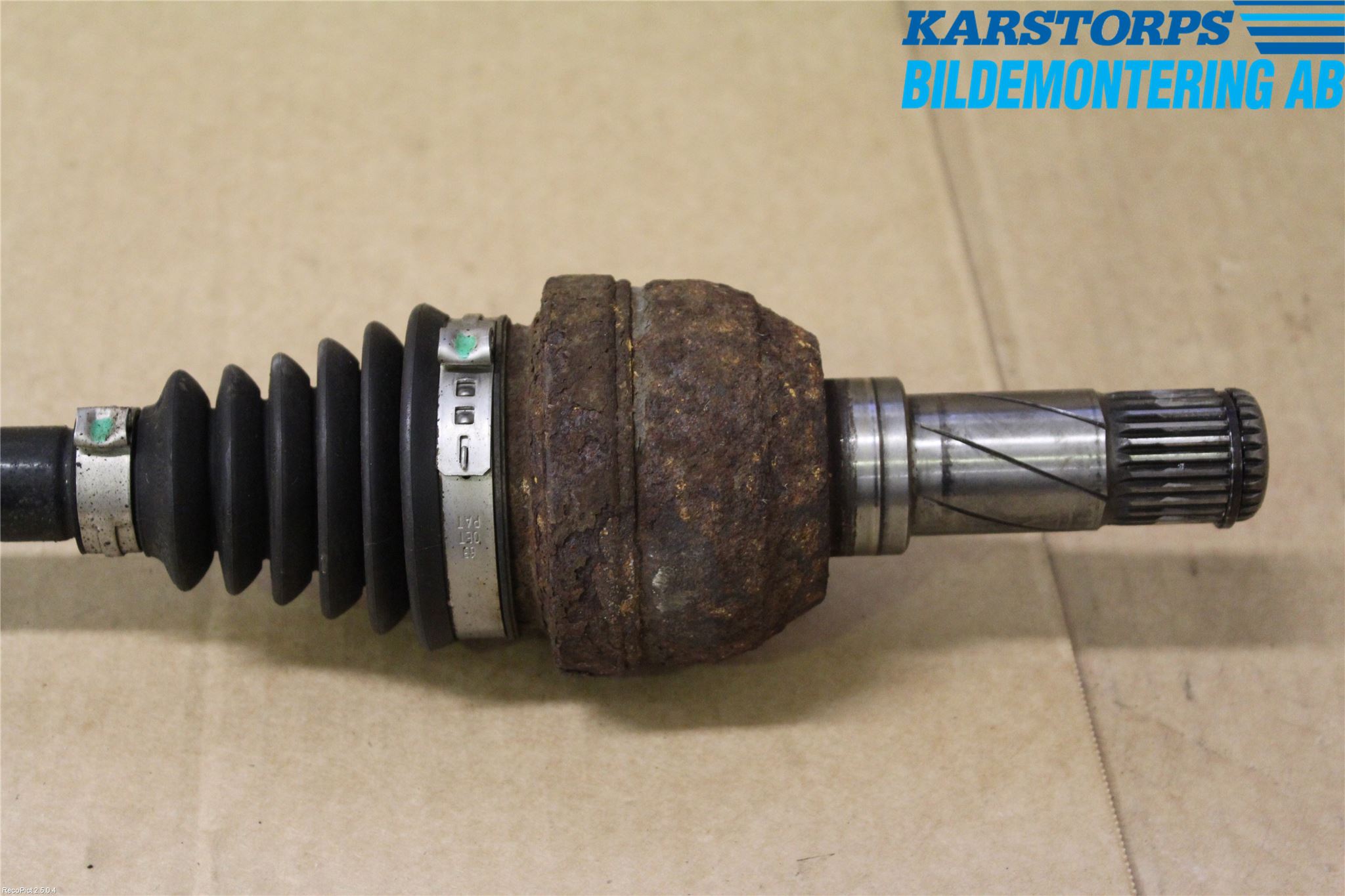 Volvo XC70 01-04 Drivaxel Bak Vänster