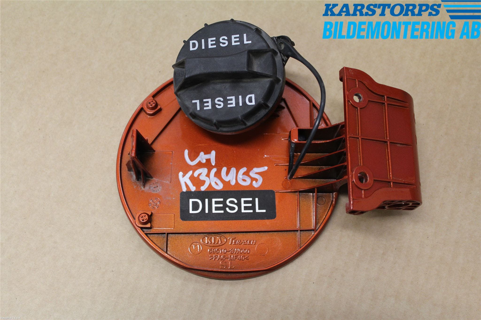 Kia SPORTAGE (SL) 11-15 Tanklucka