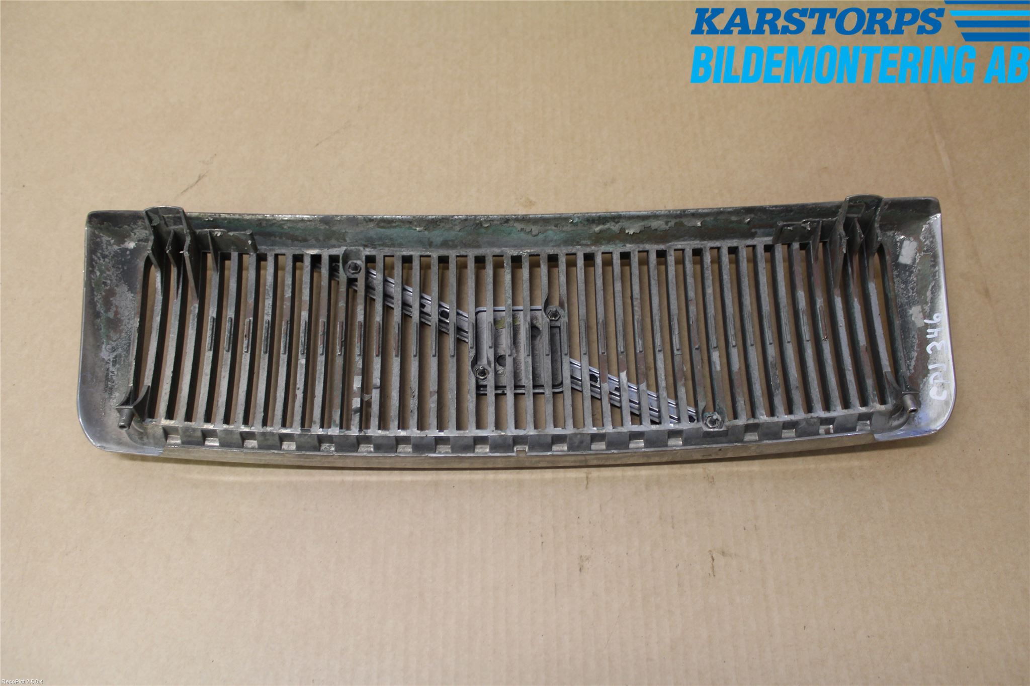 Volvo 960 91-97 Grill Komp