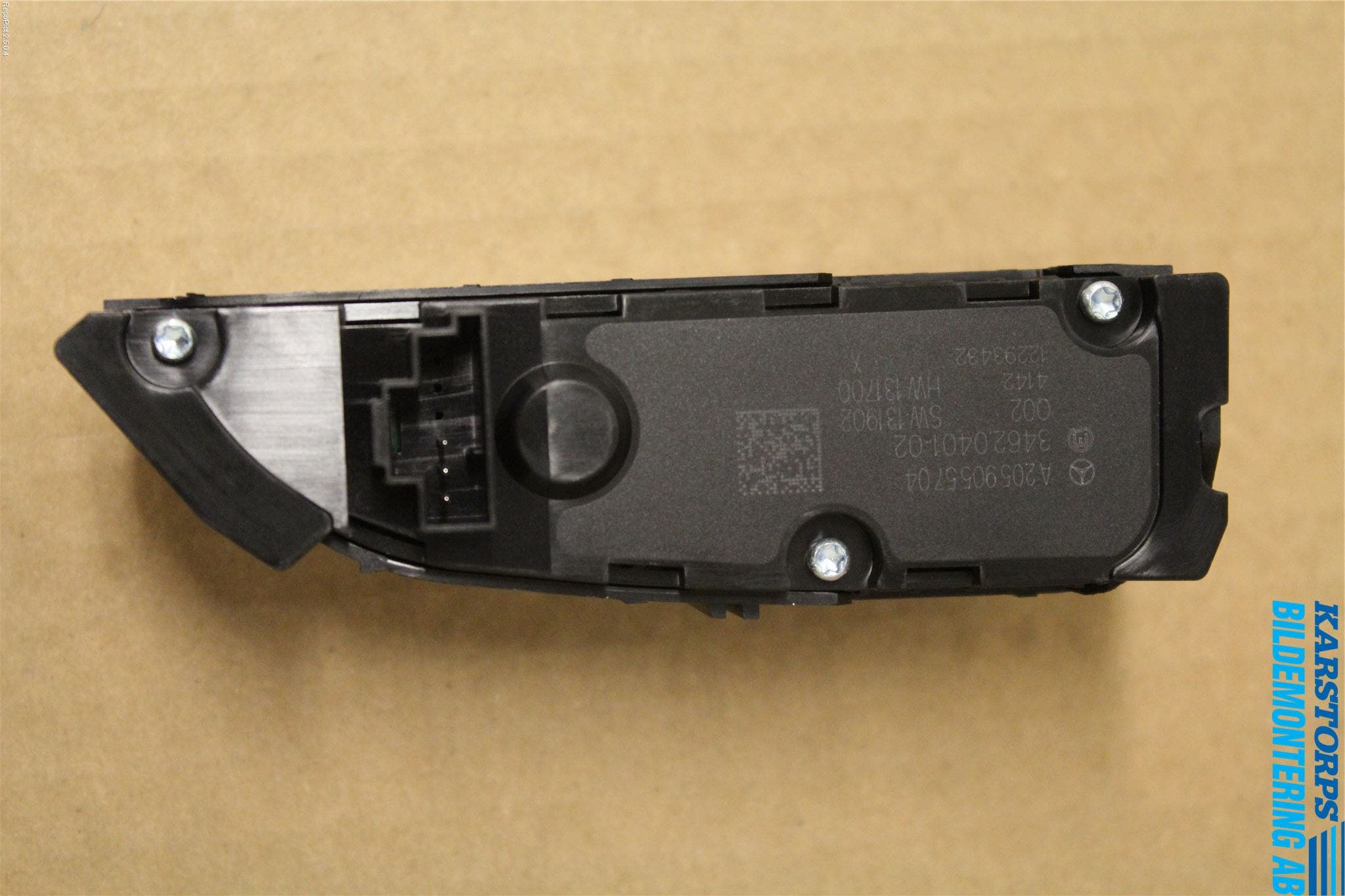 Mercedes-Benz MB C-KLASS (W205) 14-21 Strömställare Färddator