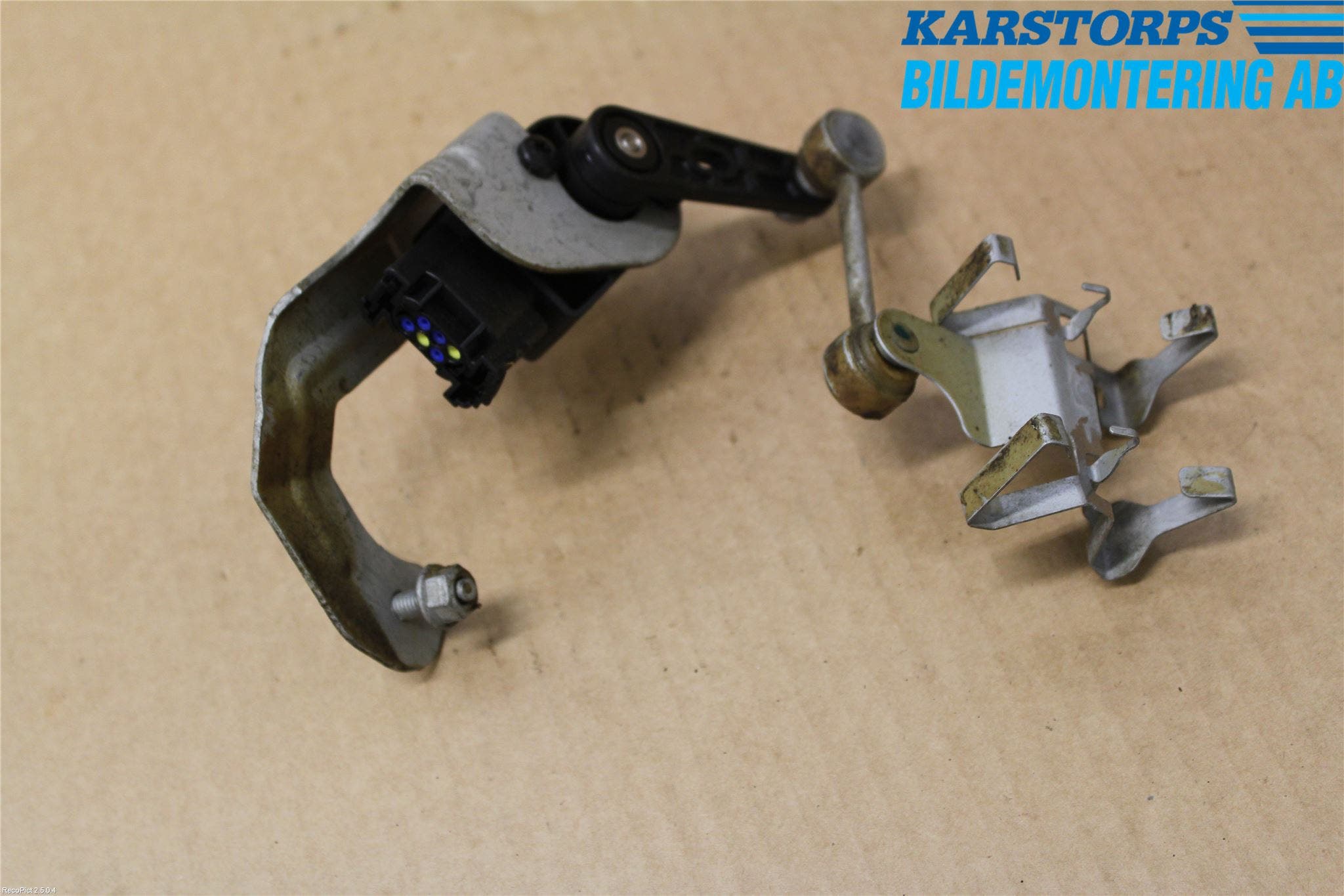 Mercedes-Benz MB C-KLASS (W205) 14-21 Givare Xenon/Ljushöjdsreglering